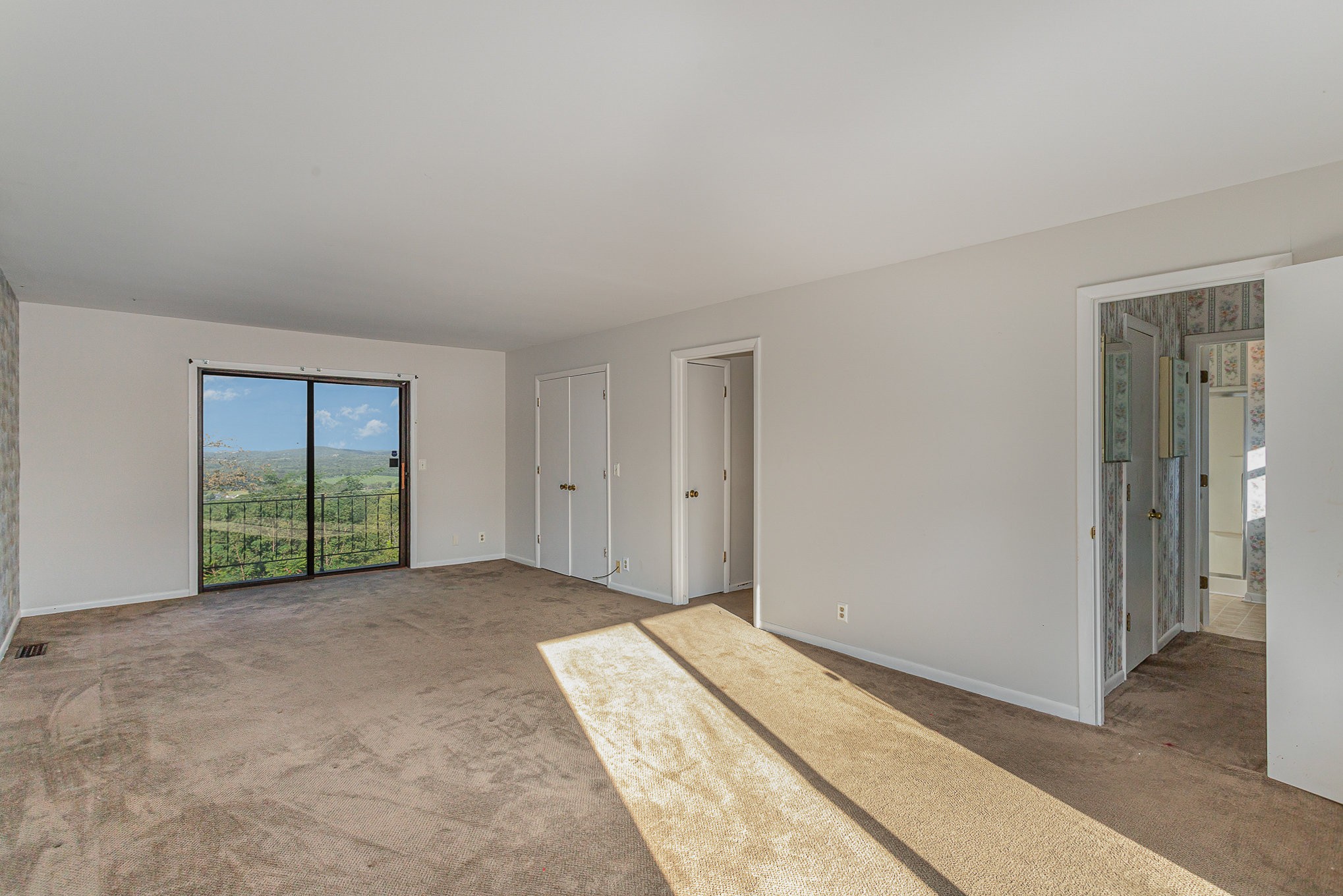 1201 Longstreet Cir