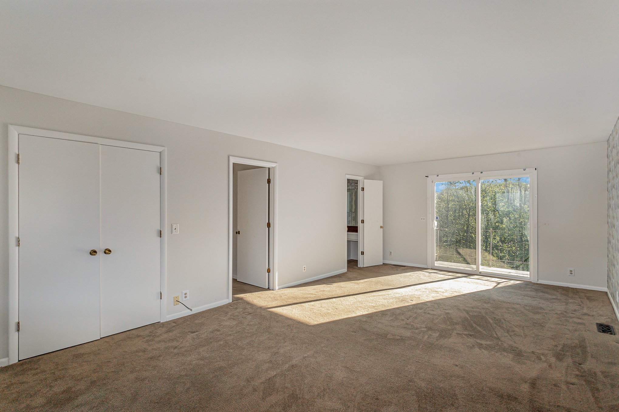 1201 Longstreet Cir