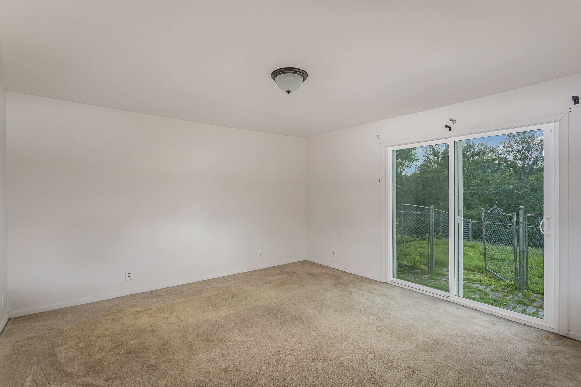 1201 Longstreet Cir