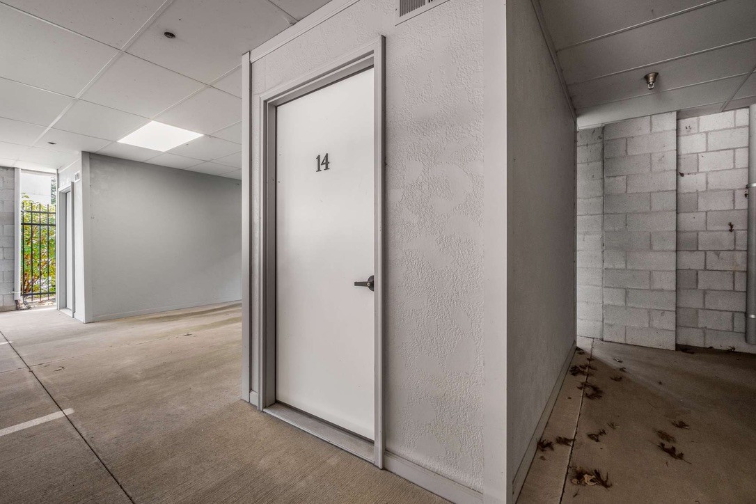 2411 Crestmoor Rd Unit: 101