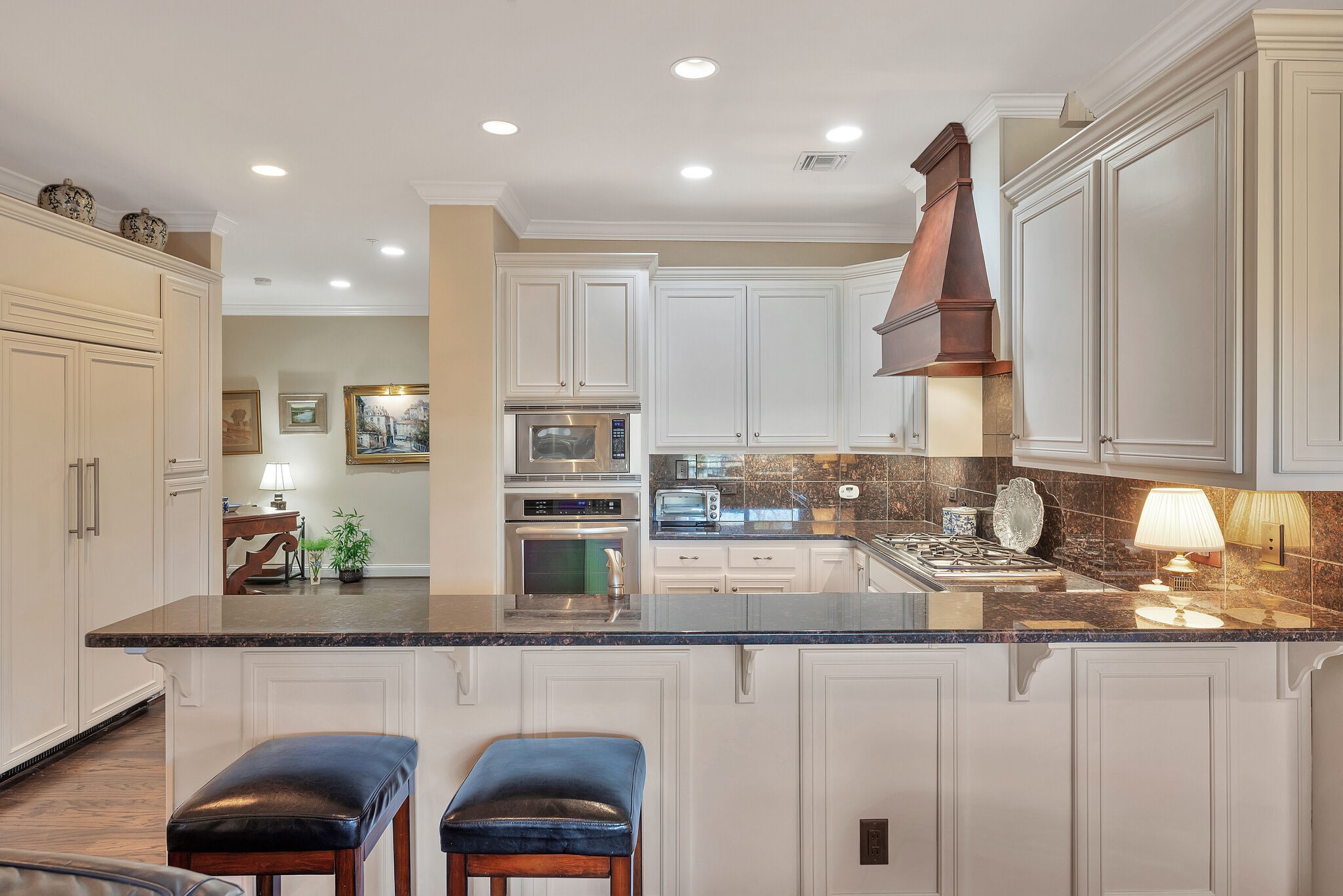 2411 Crestmoor Rd Unit: 2