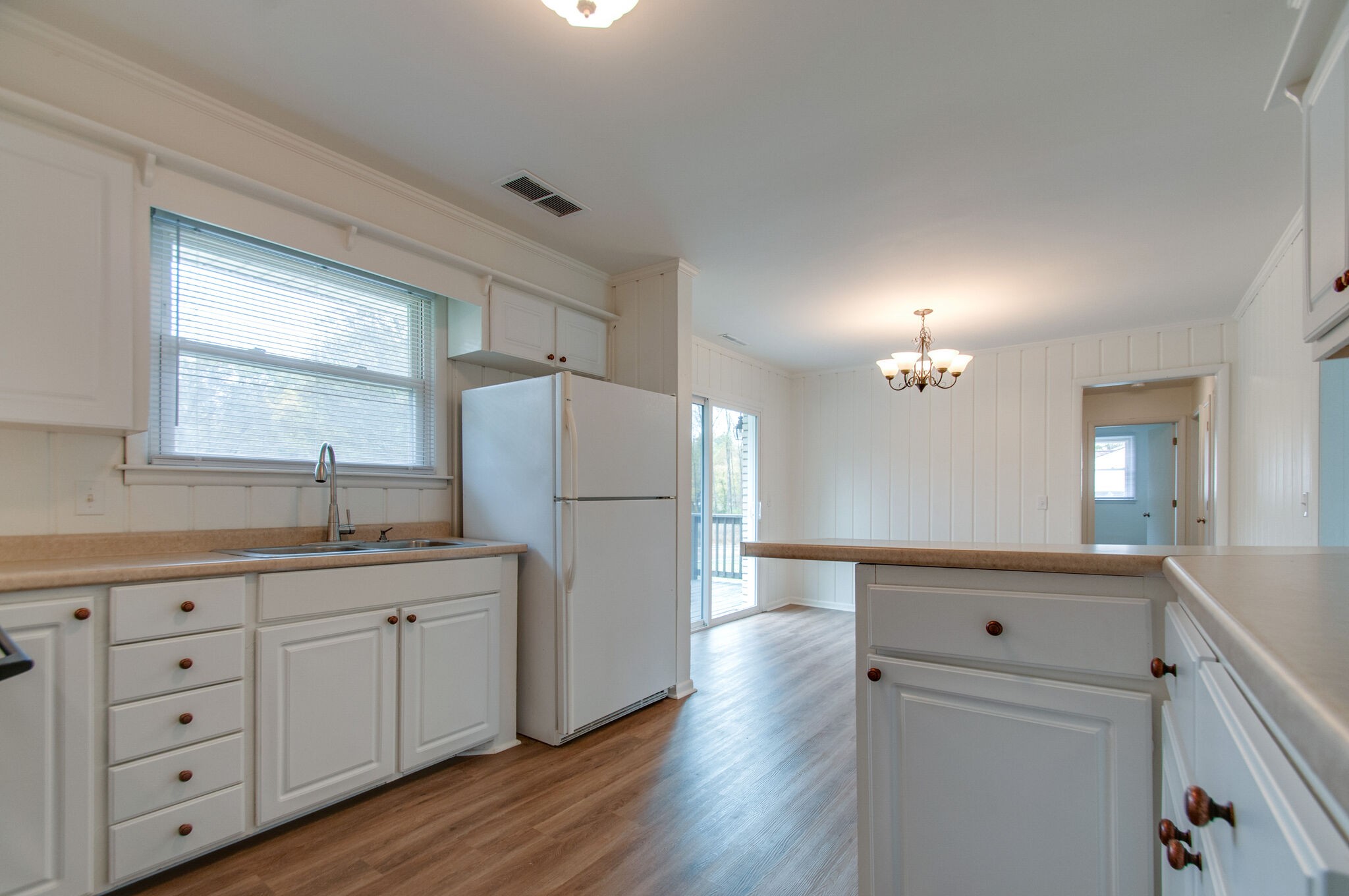 3237 Cloverwood Dr