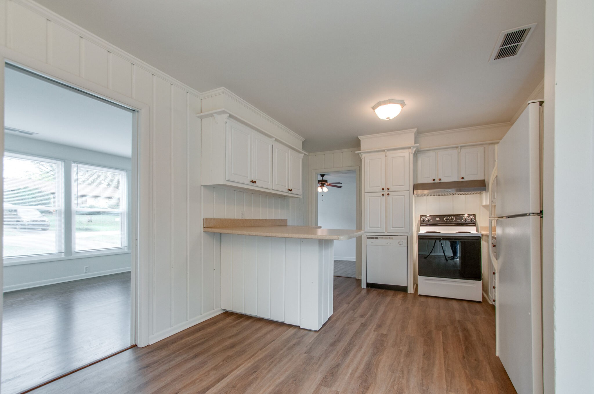 3237 Cloverwood Dr