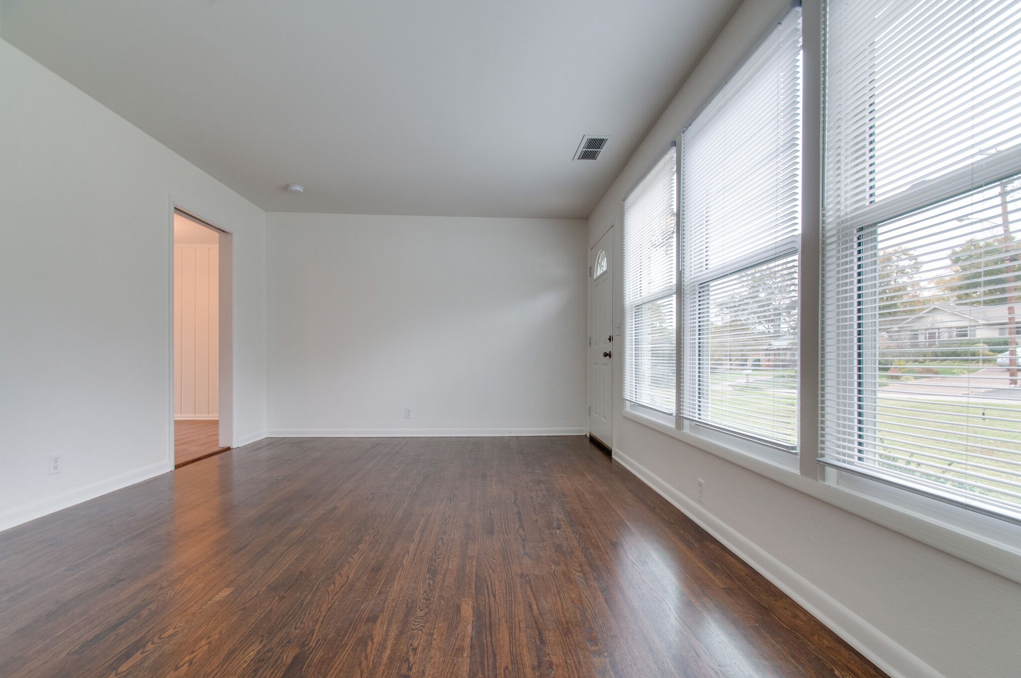 3237 Cloverwood Dr