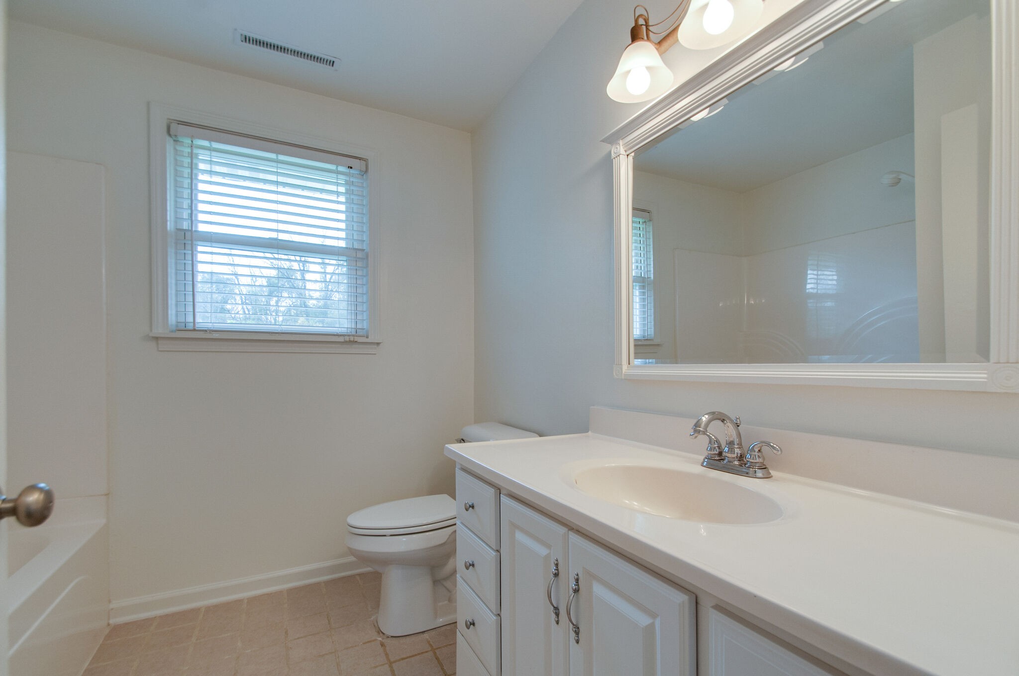 3237 Cloverwood Dr