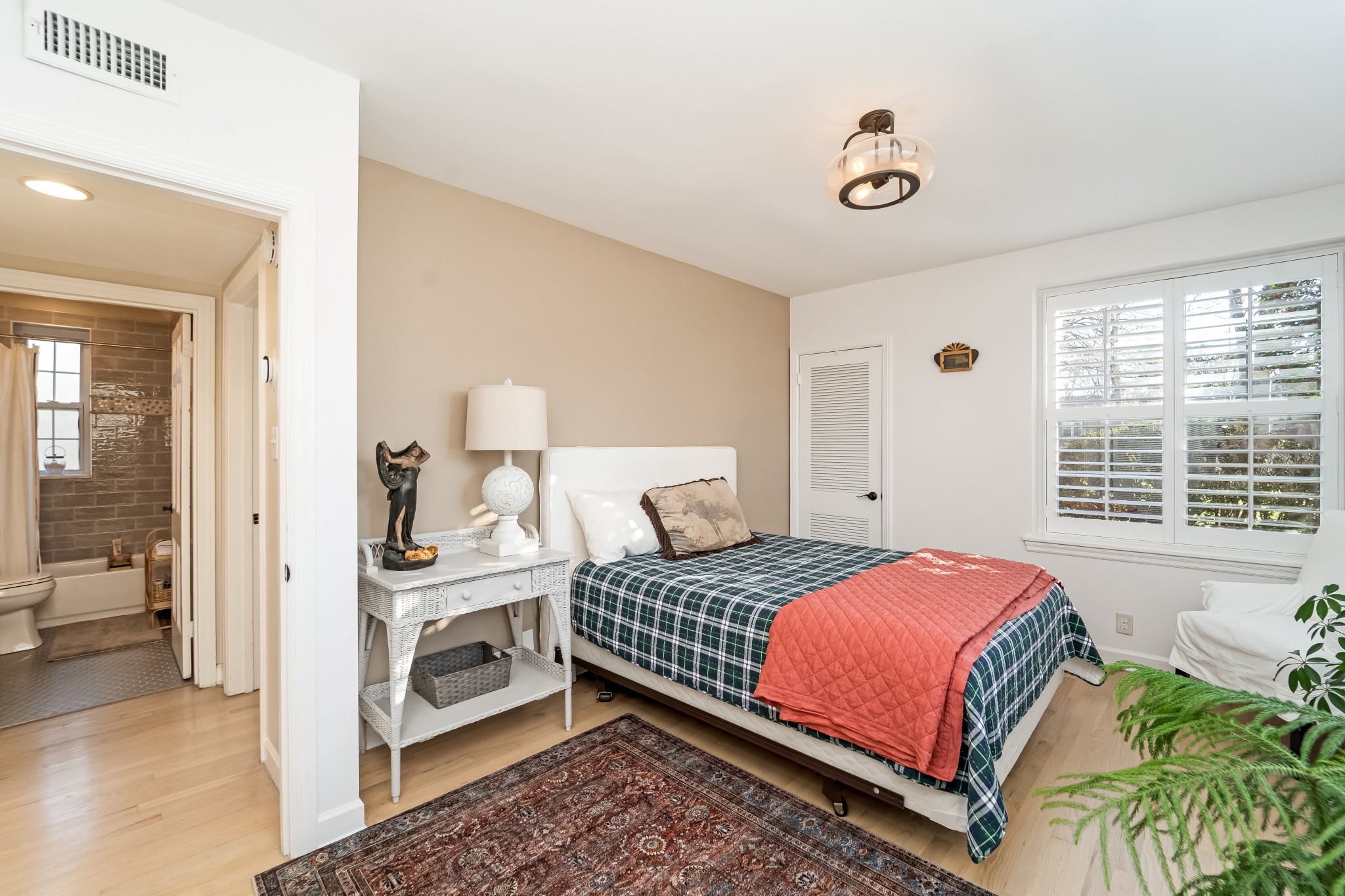 1112 Clifton Ln Unit: 18