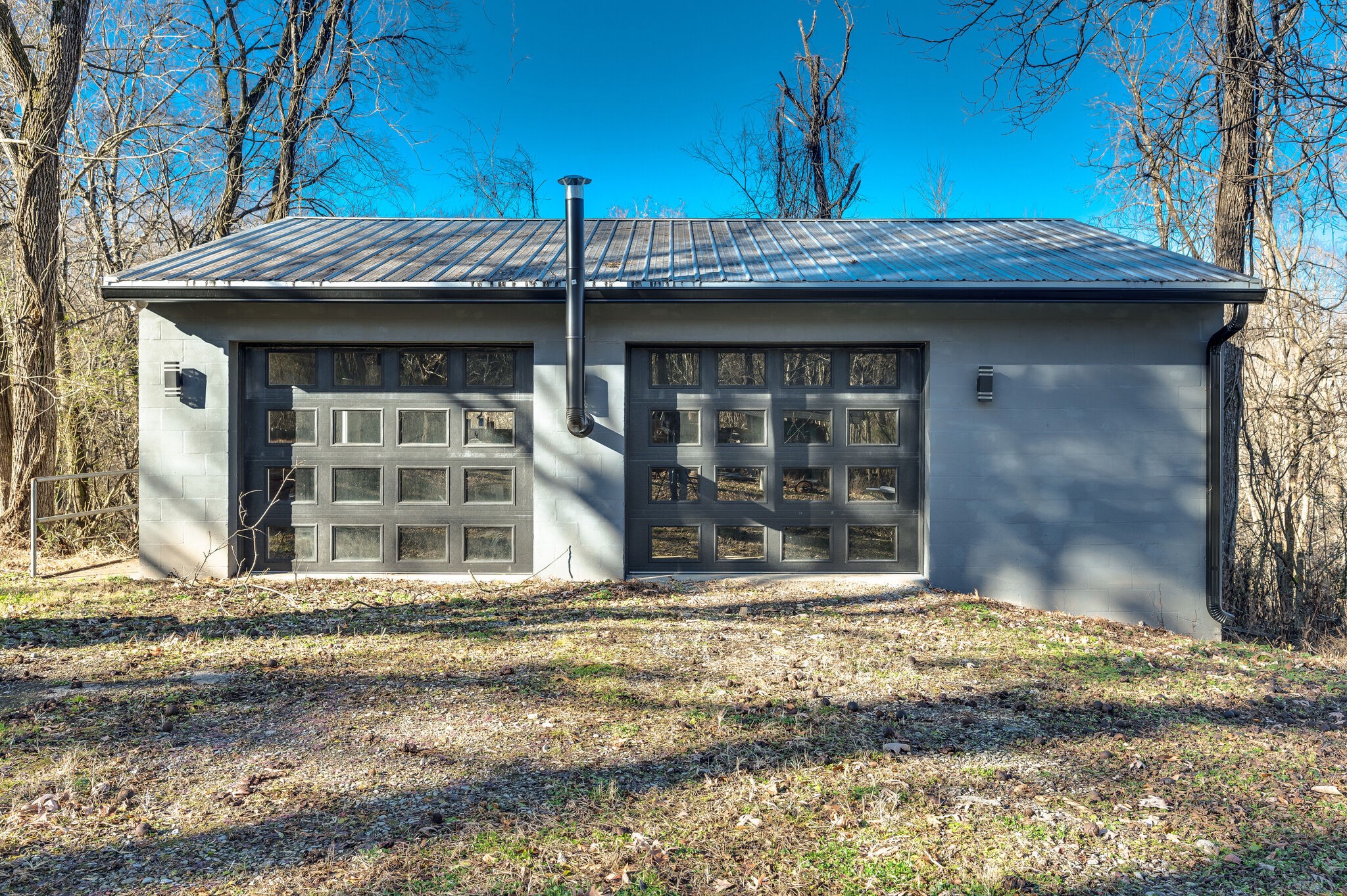 2060 Ridge Cir