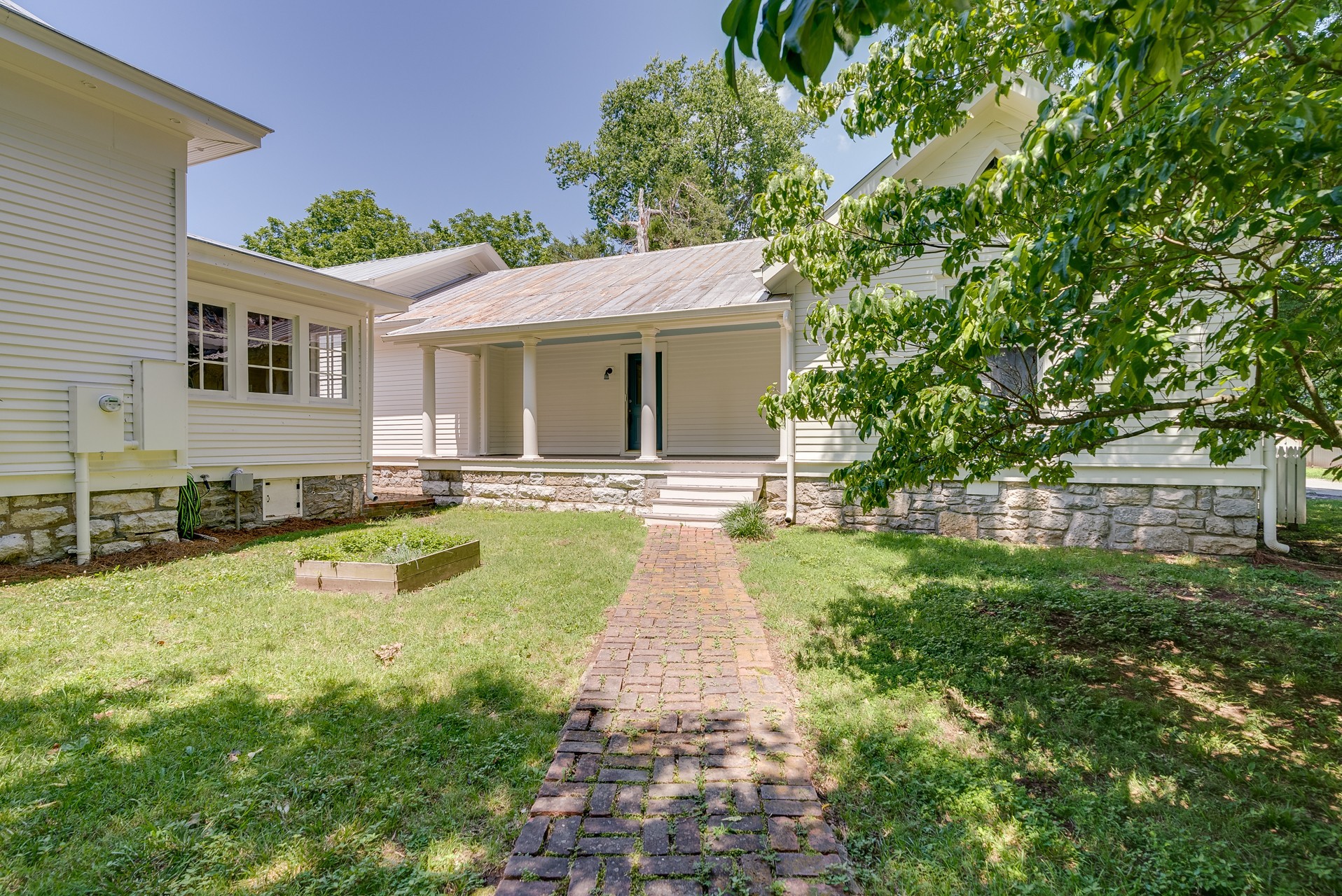 1618 Old Hillsboro Rd