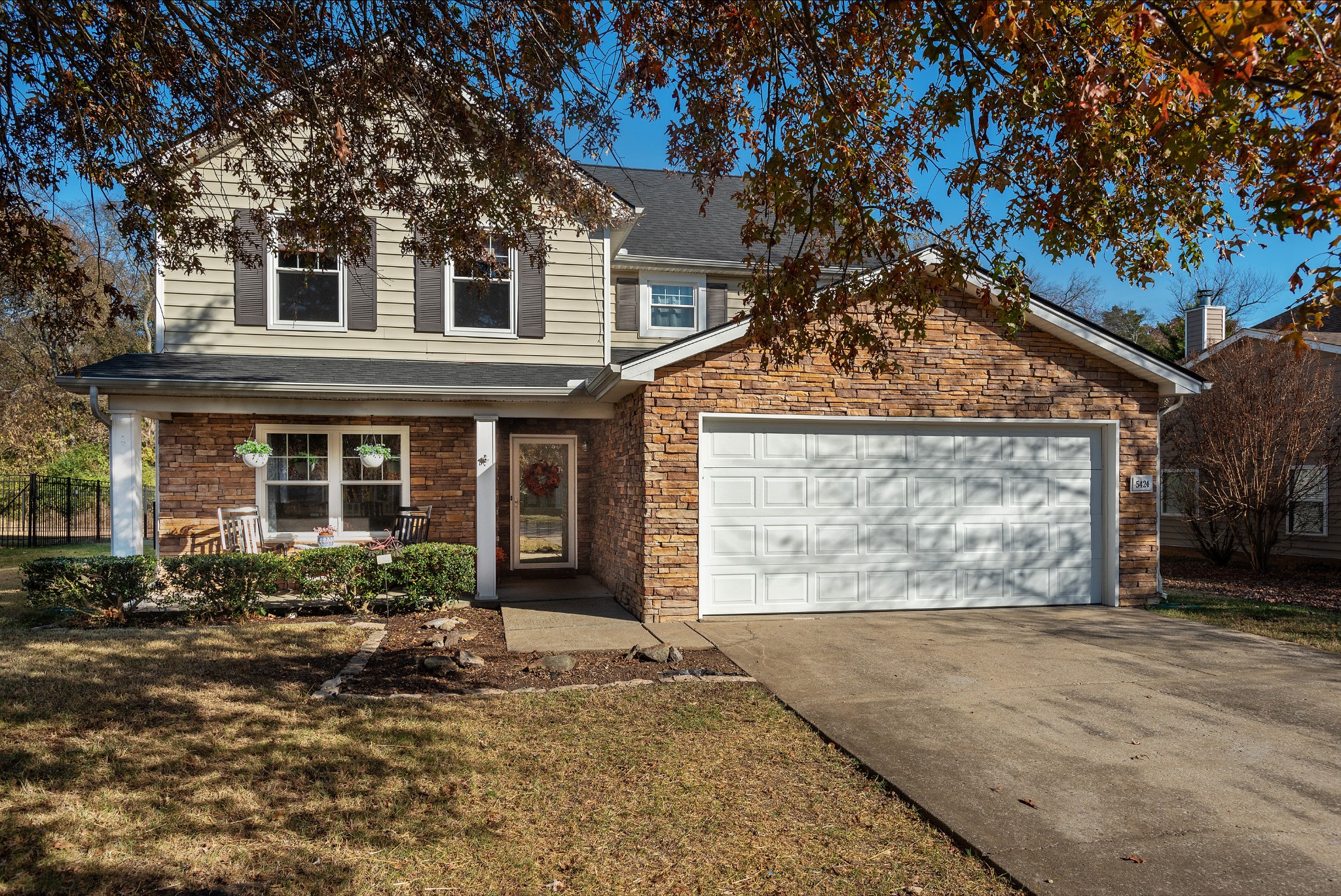 5424 Middlebury Dr