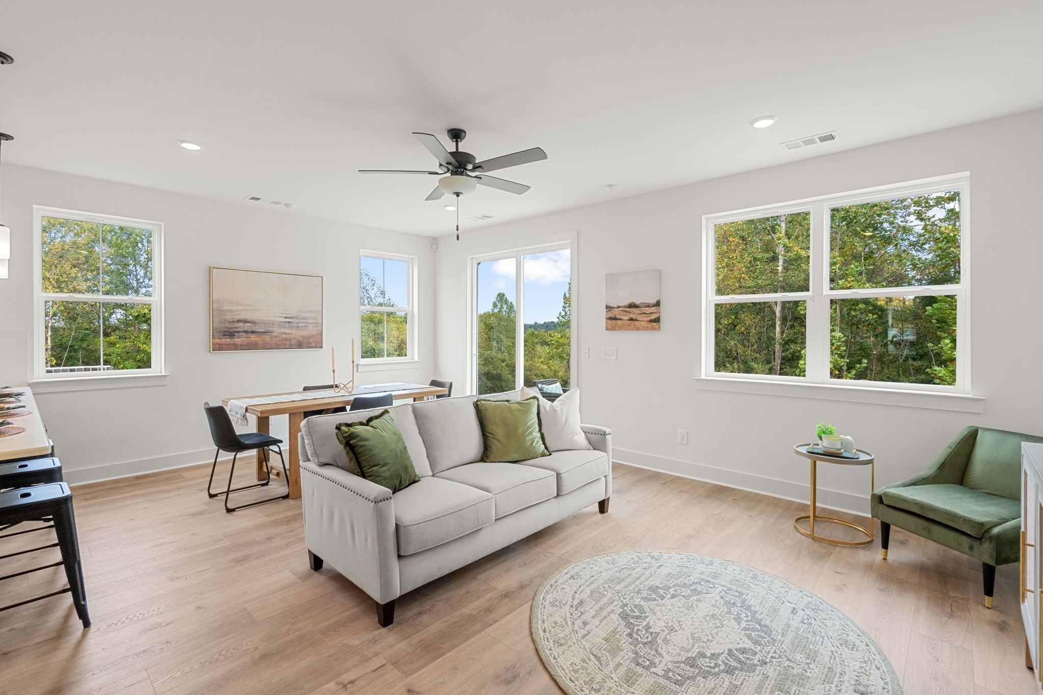 6006 Mill Tree Ct Unit: 33