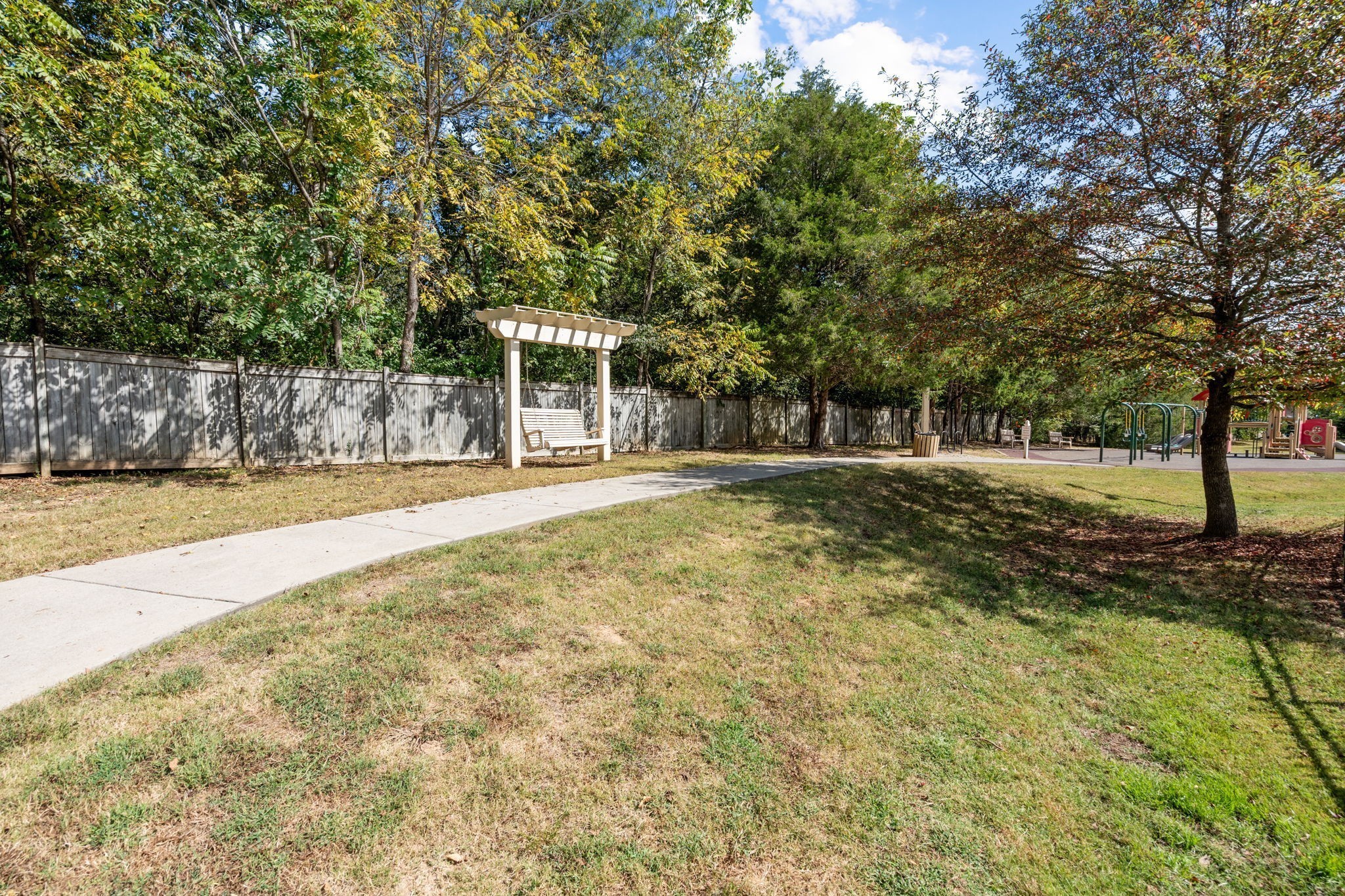 6006 Mill Tree Ct Unit: 33