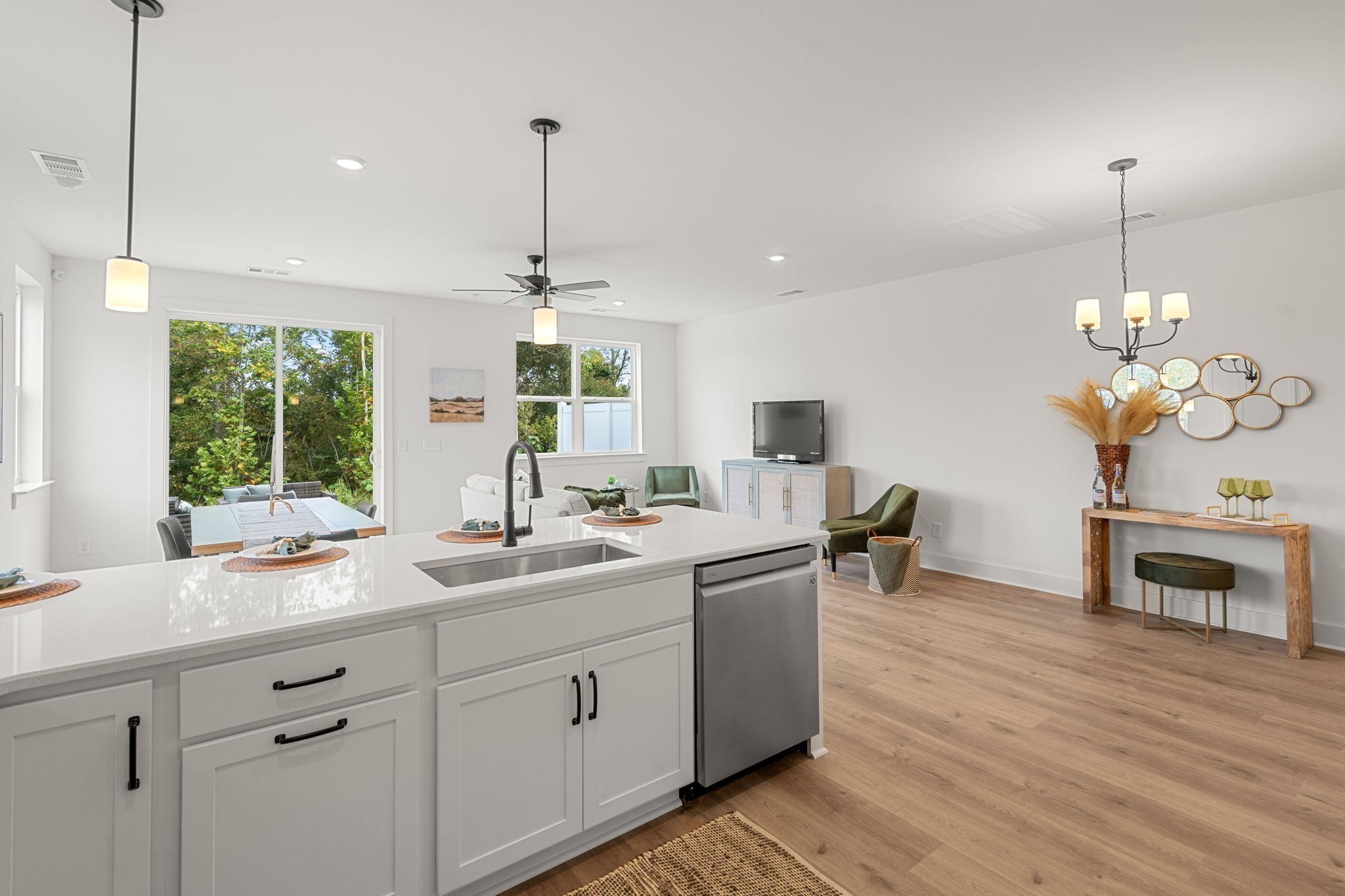 6006 Mill Tree Ct Unit: 33