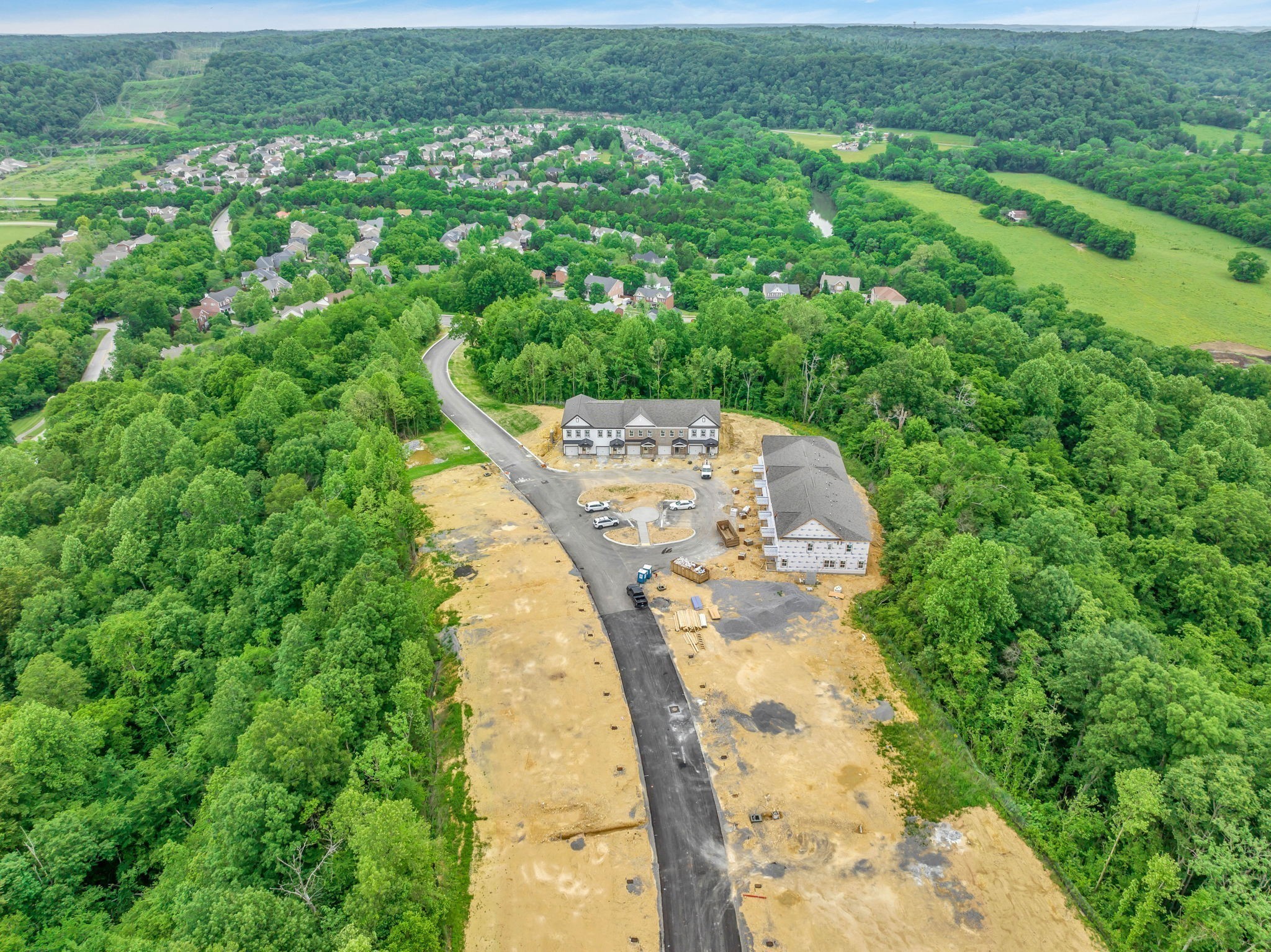 6006 Mill Tree Ct Unit: 33
