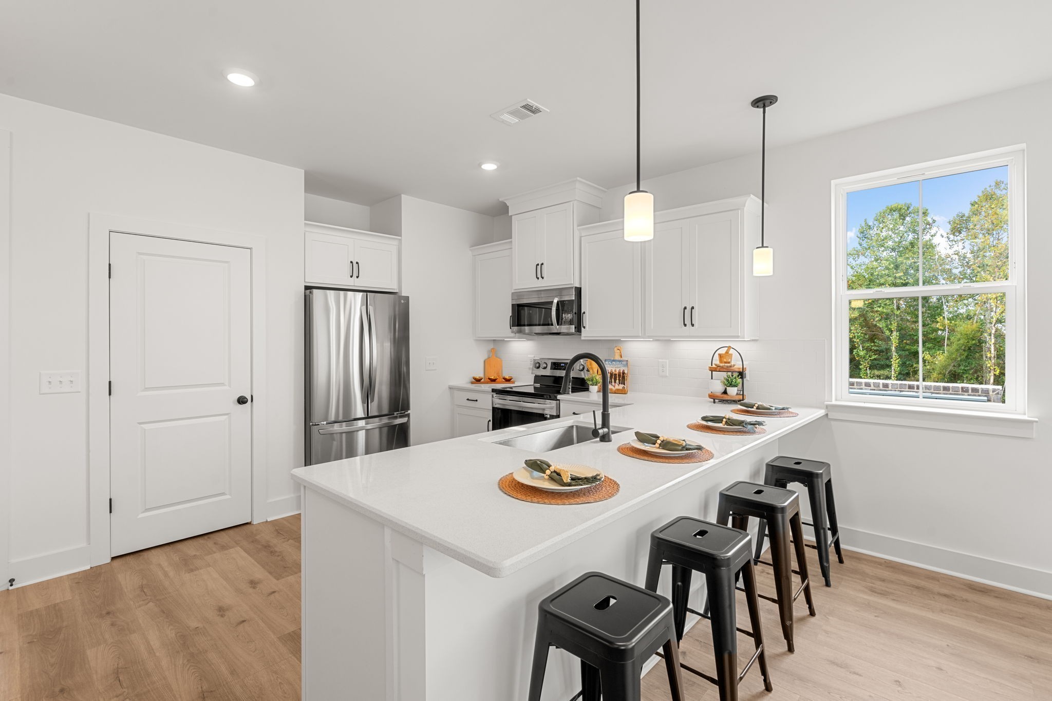 6006 Mill Tree Ct Unit: 33