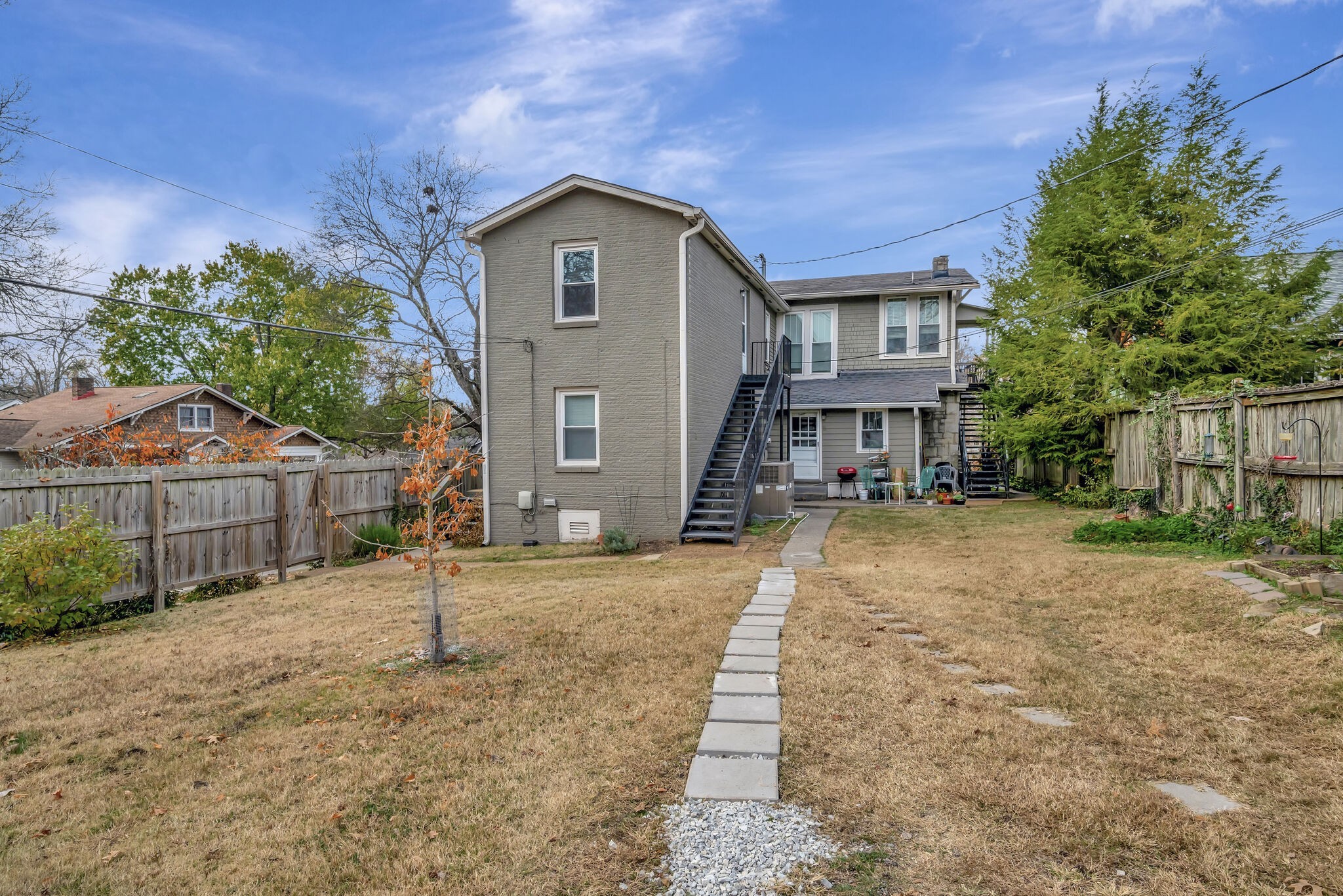 3735 Central Ave Unit: B2