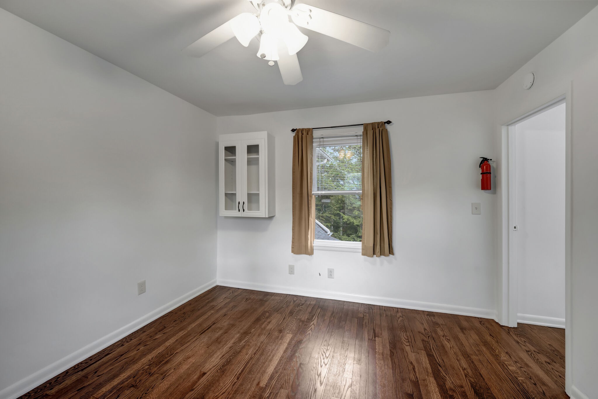 3735 Central Ave Unit: B2