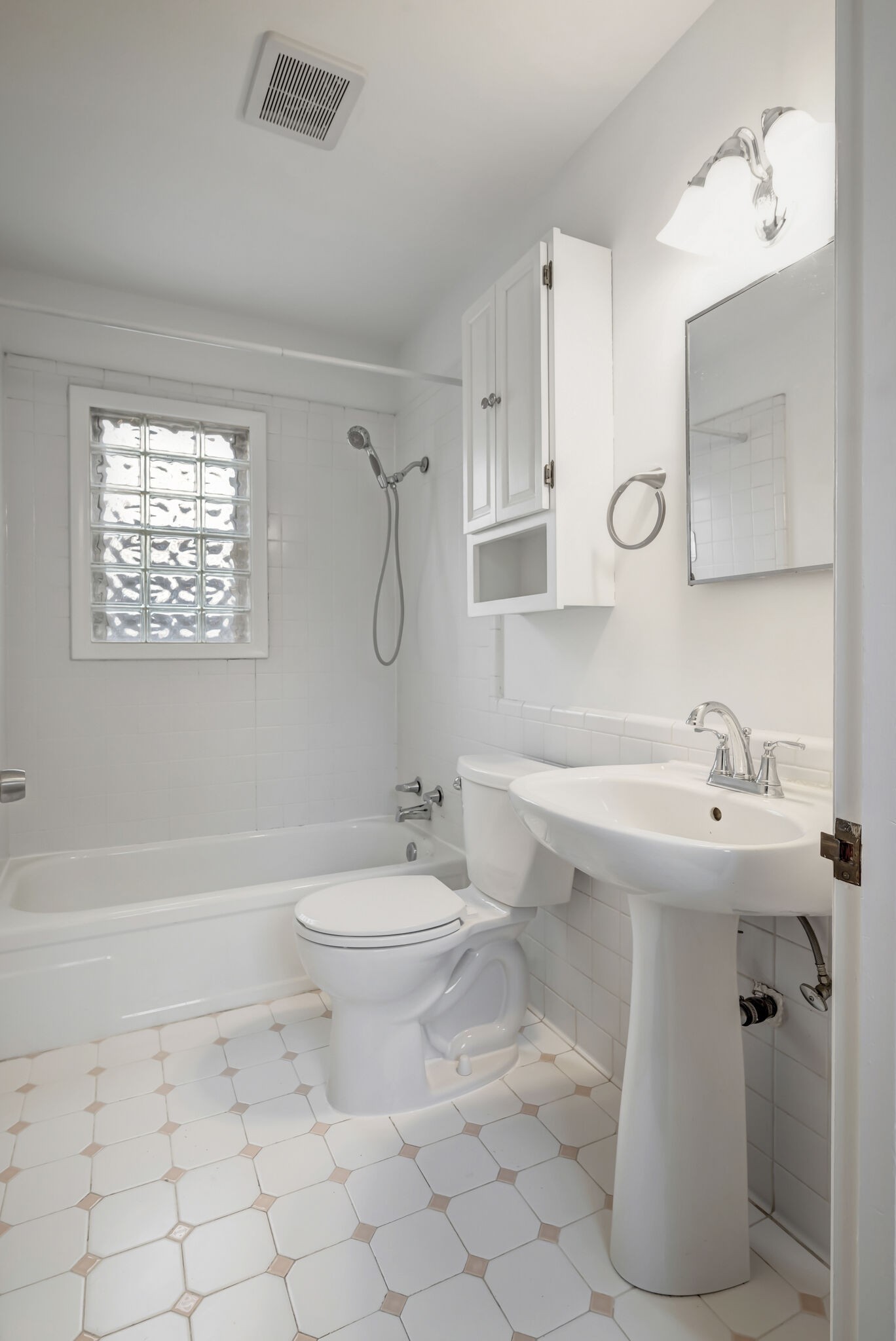 3735 Central Ave Unit: B2