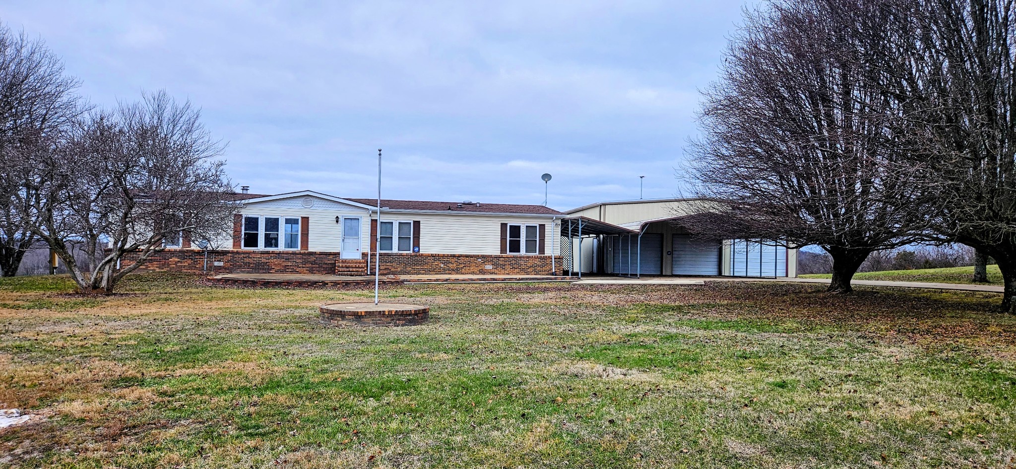 230 Milky Way Dr