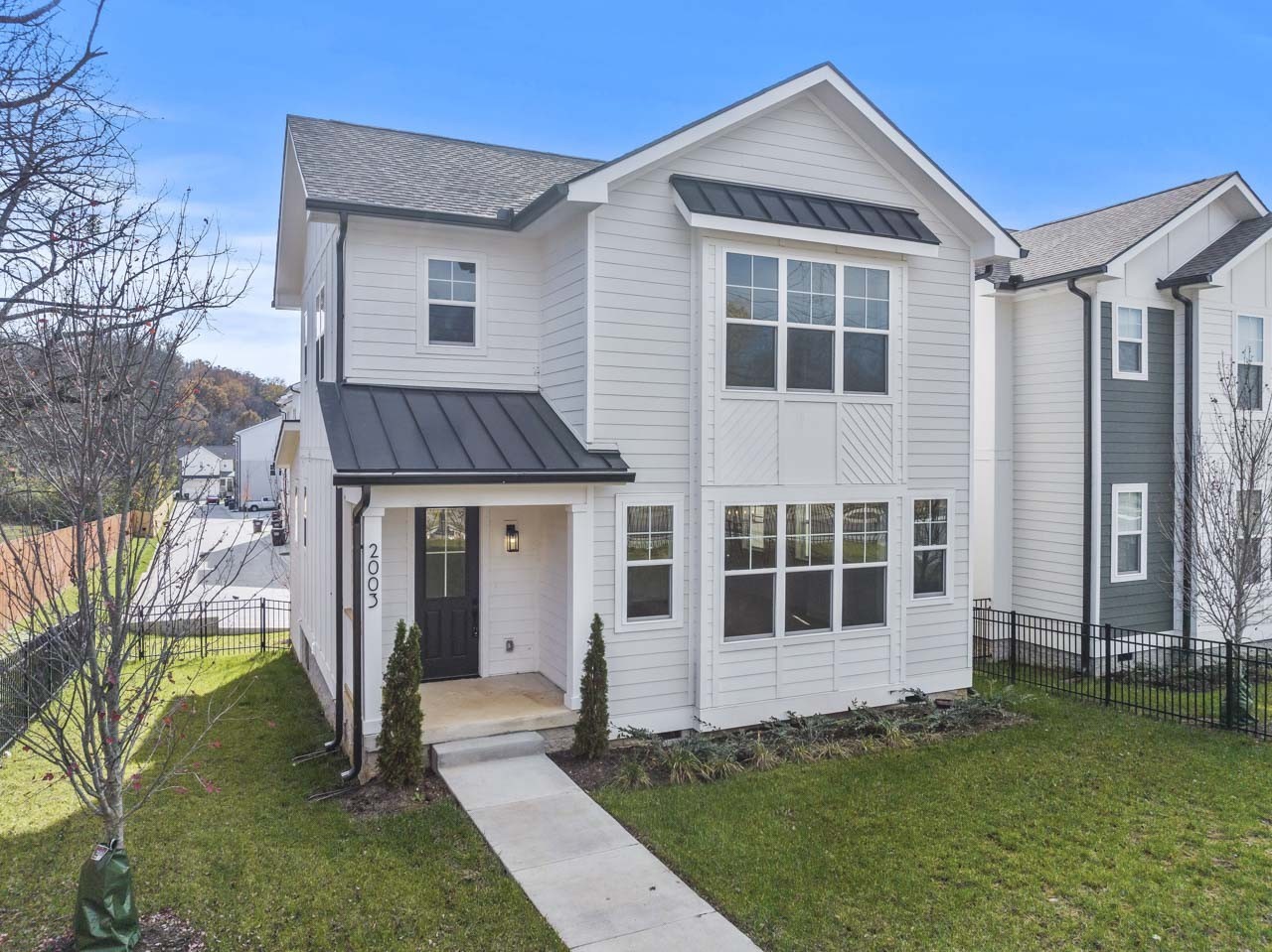 2003 Maple View Ln