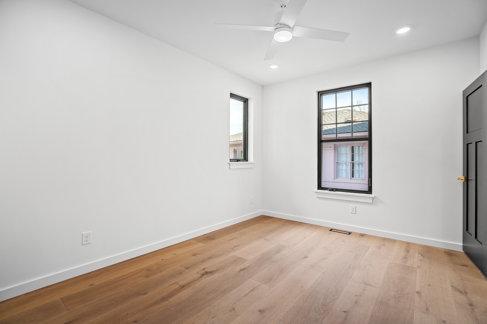 1501 16th Ave, S Unit: 4
