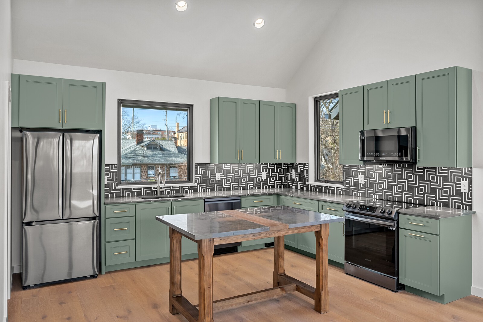 1501 16th Ave, S Unit: 4