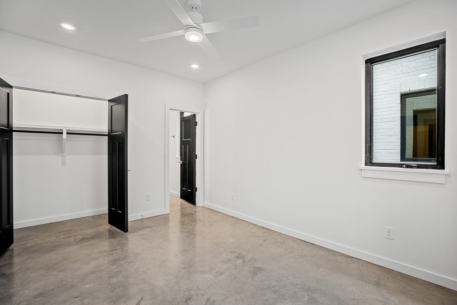 1501 16th Ave, S Unit: 4