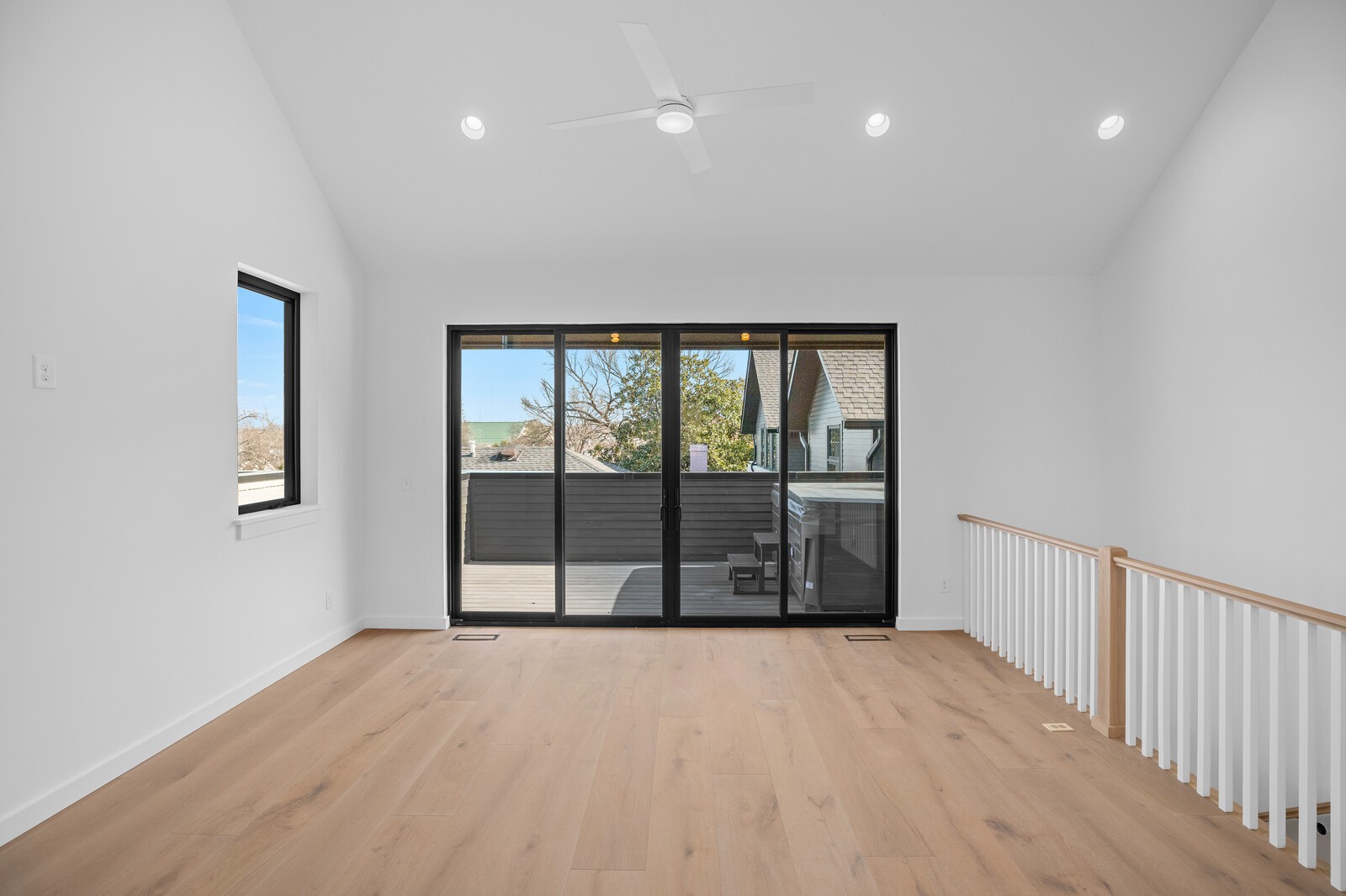 1501 16th Ave, S Unit: 4