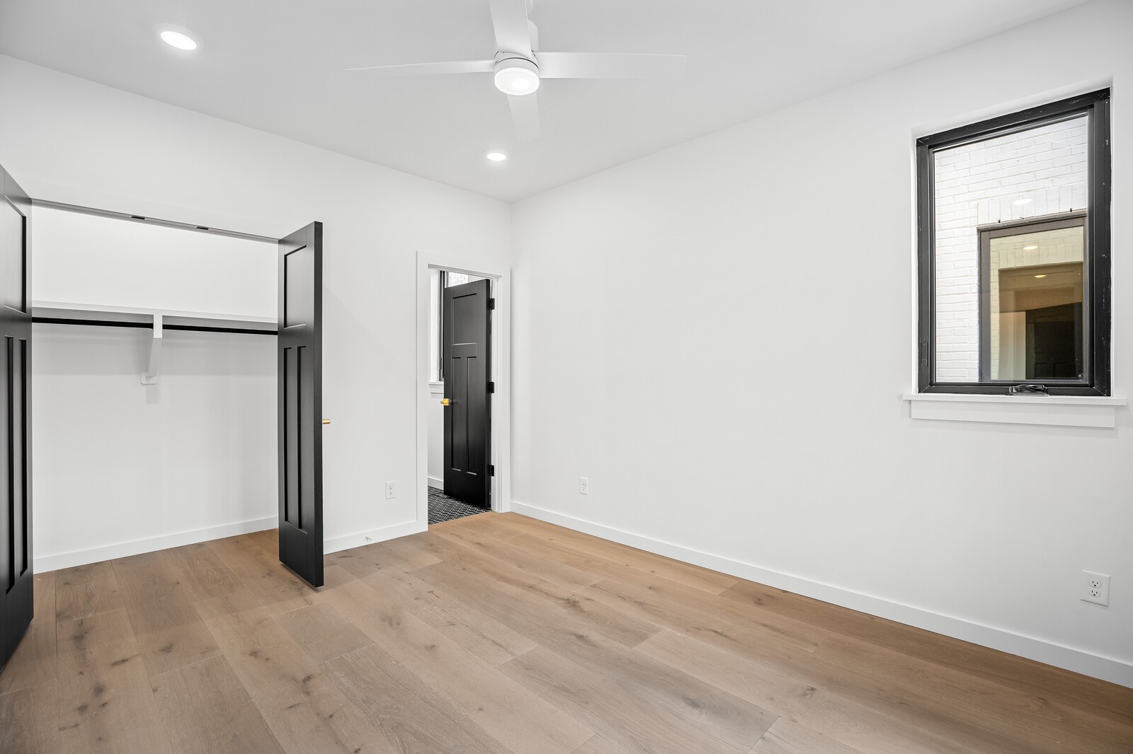 1501 16th Ave, S Unit: 4