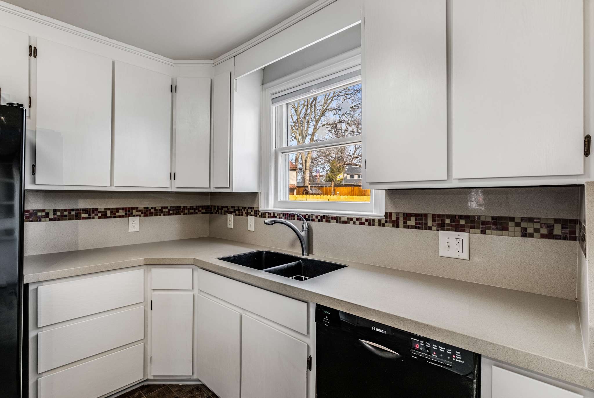 214 Mockingbird Rd