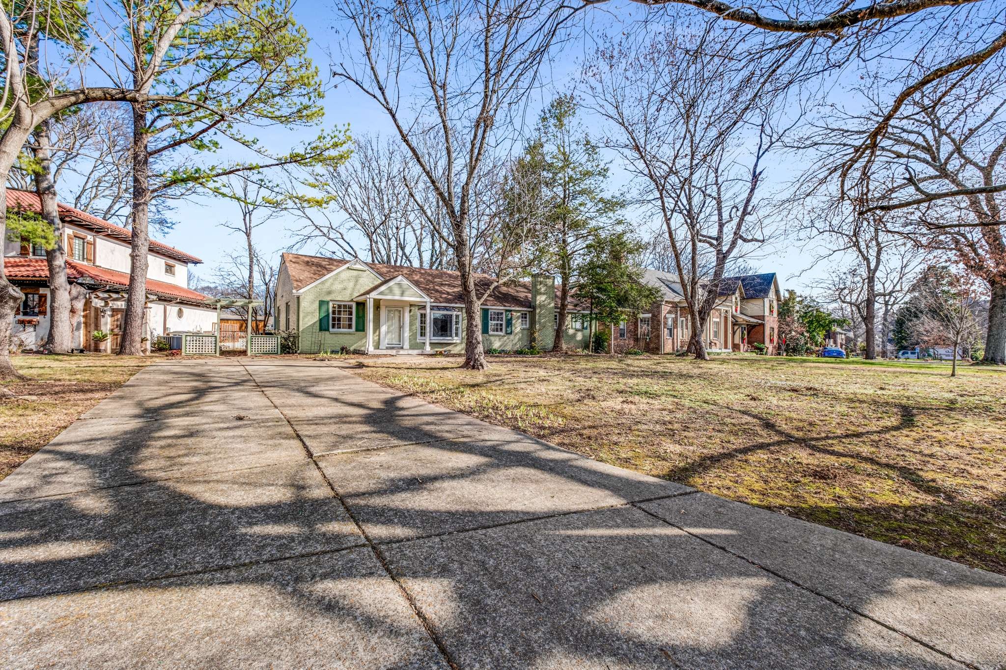 214 Mockingbird Rd