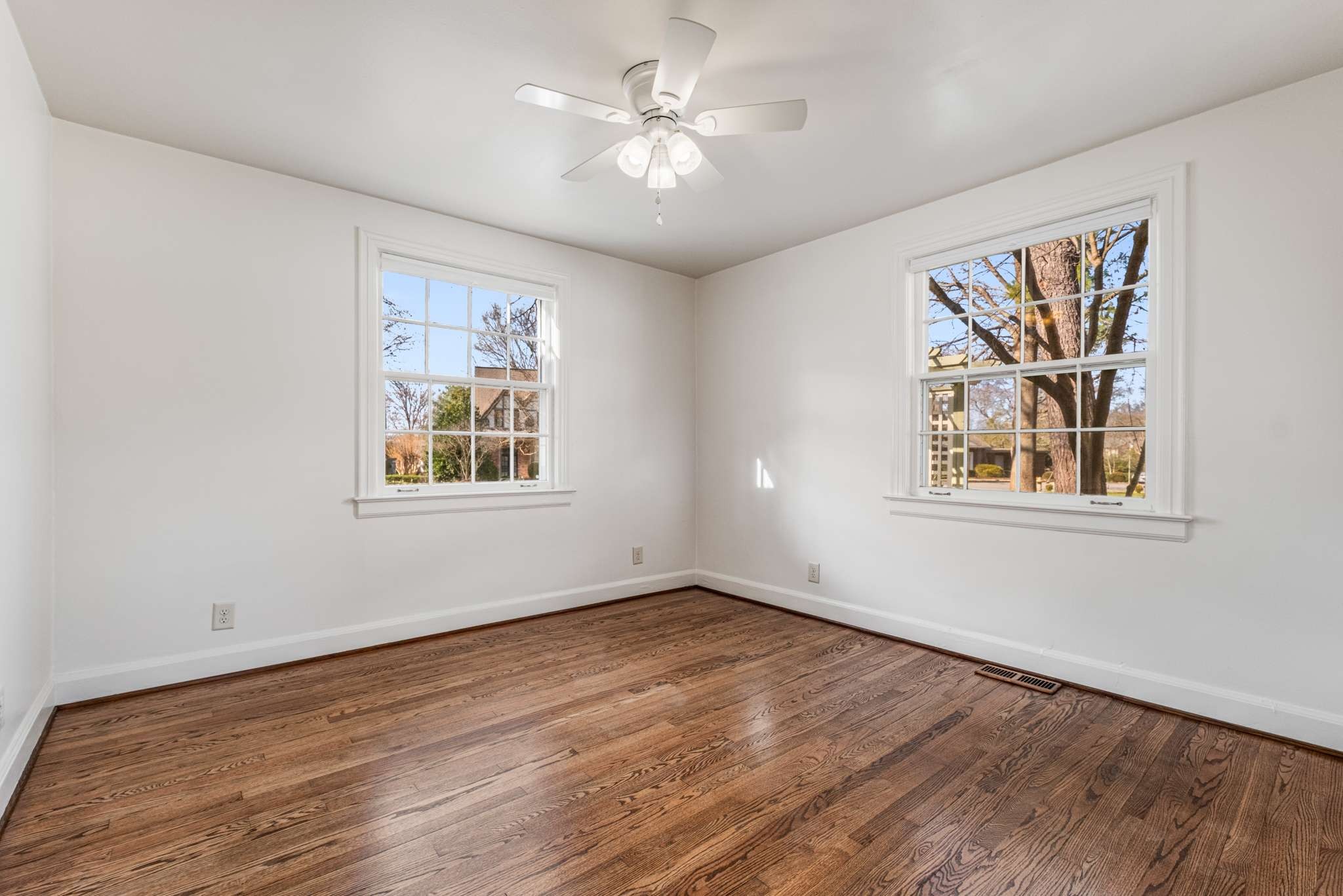 214 Mockingbird Rd