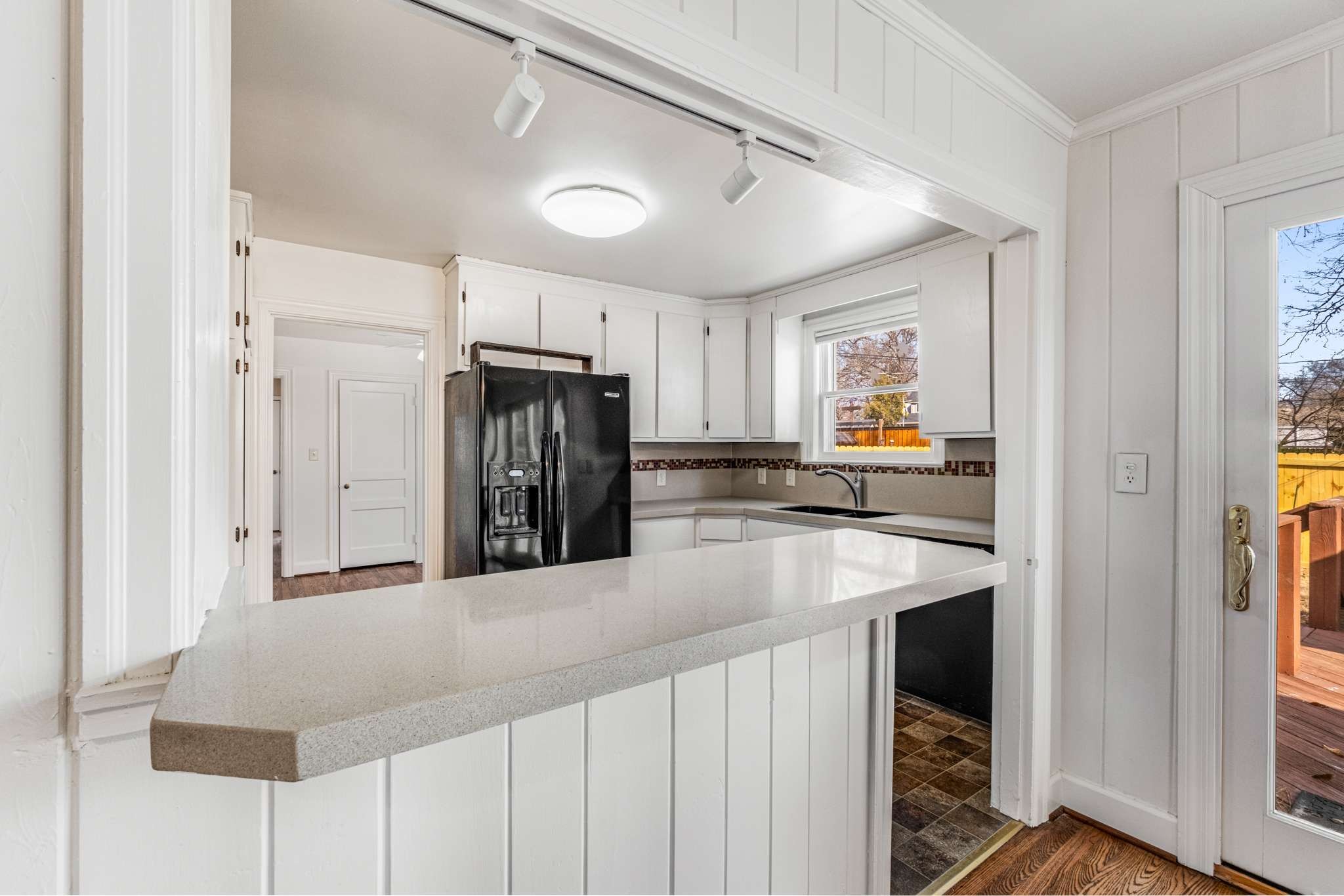 214 Mockingbird Rd
