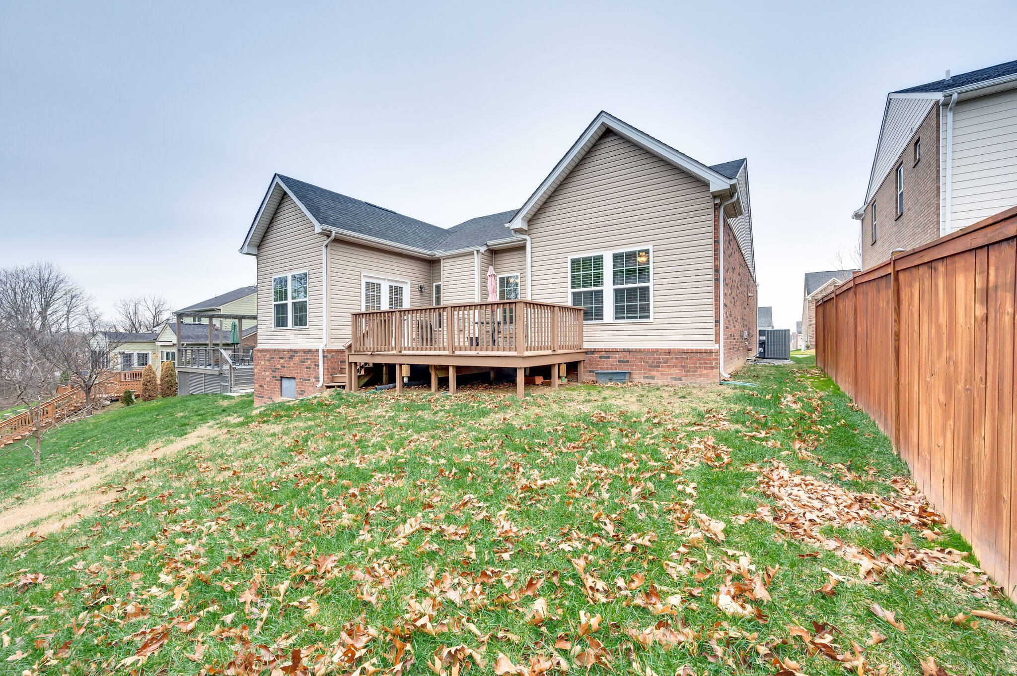 7513 Oakledge Dr