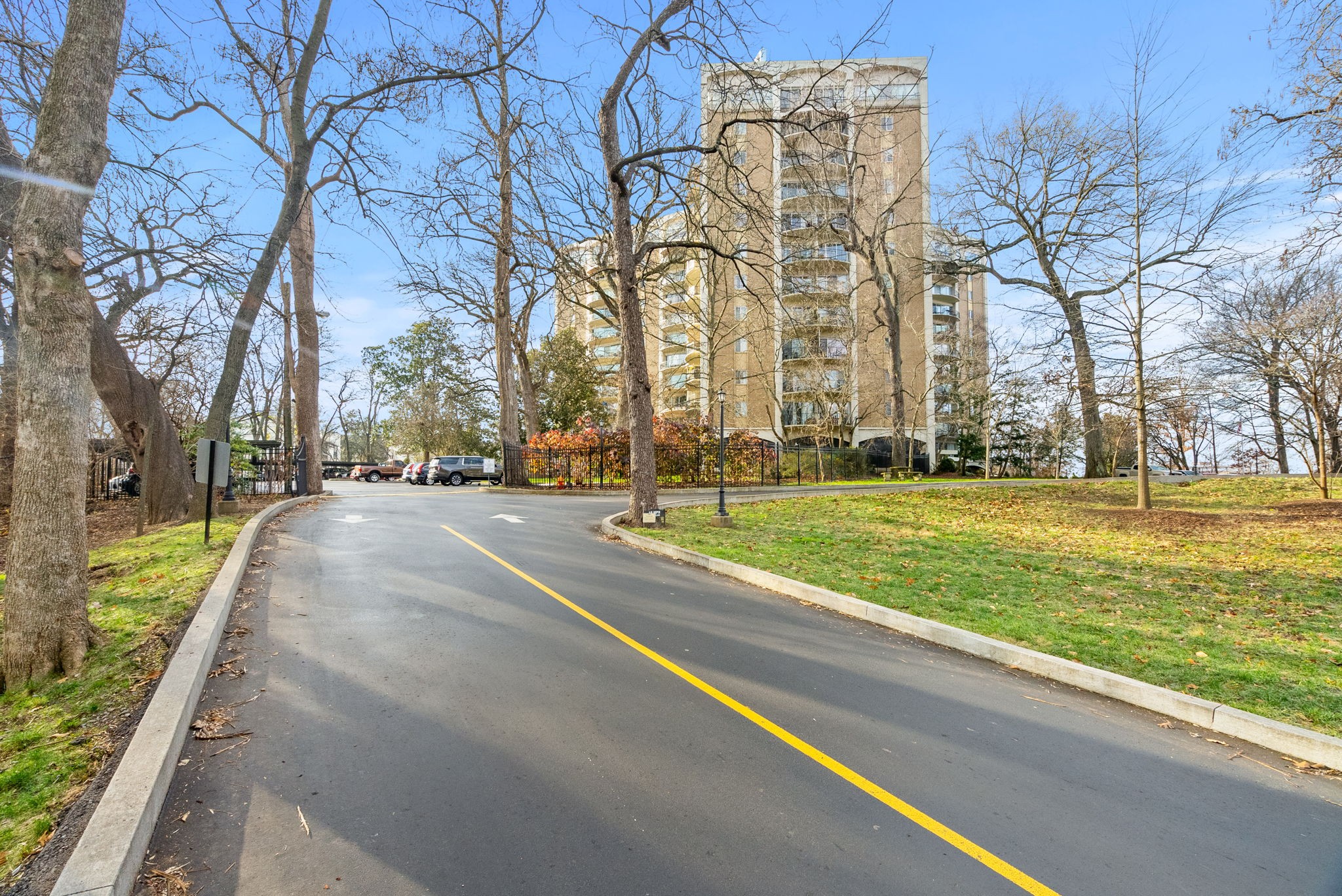 4215 Harding Pike Unit: 604