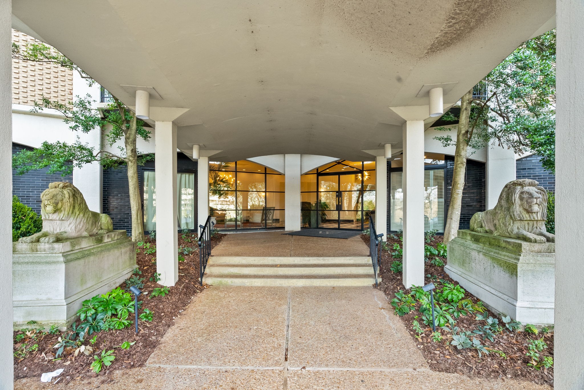 4215 Harding Pike Unit: 604