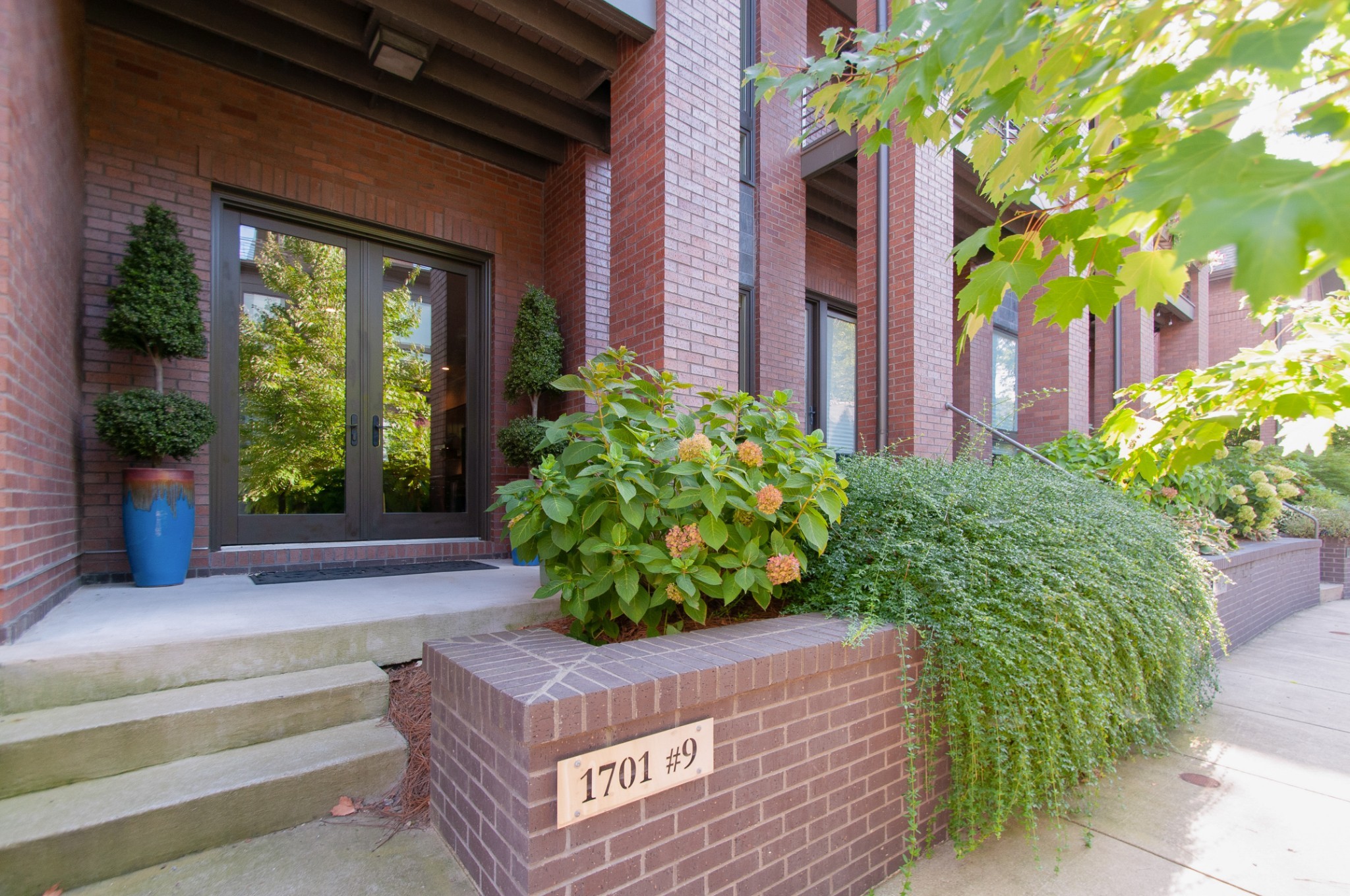 1701 Blair Blvd Unit: 9
