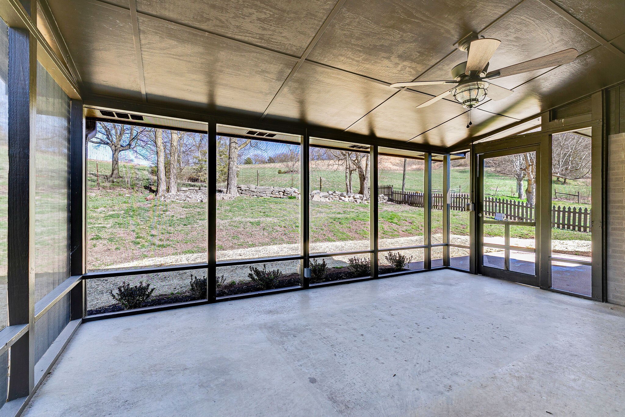 1914 Rd, W