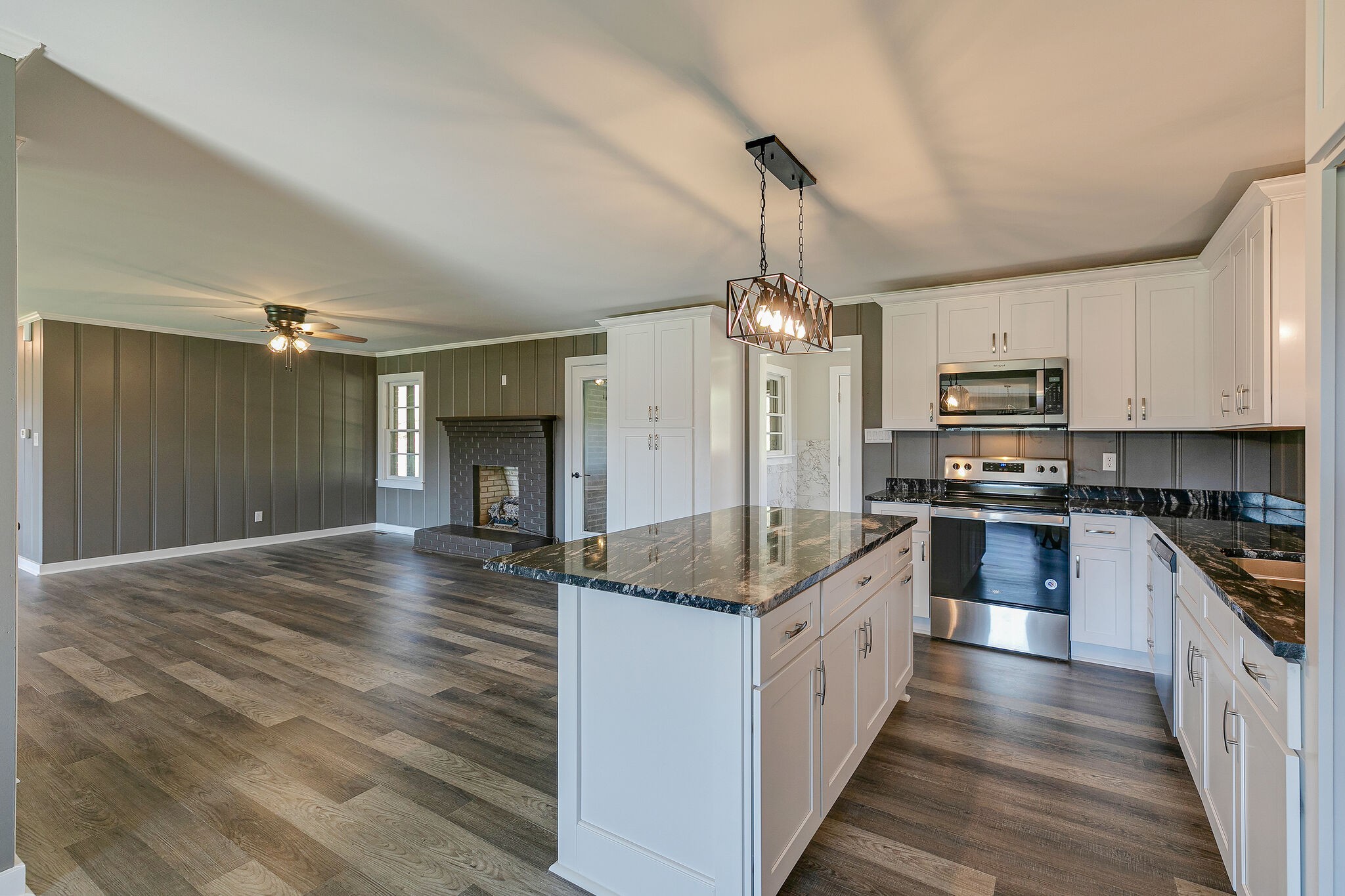 1914 Rd, W