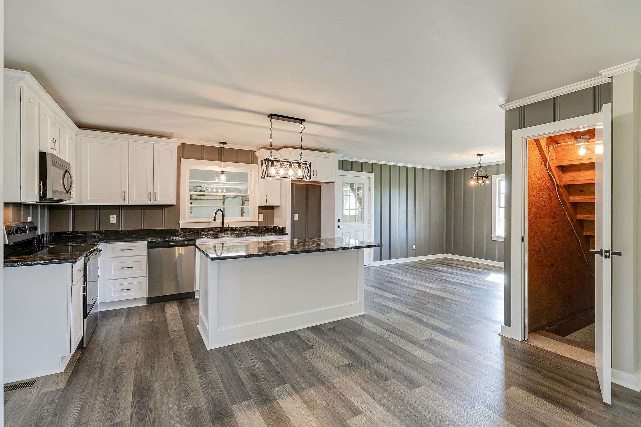 1914 Rd, W
