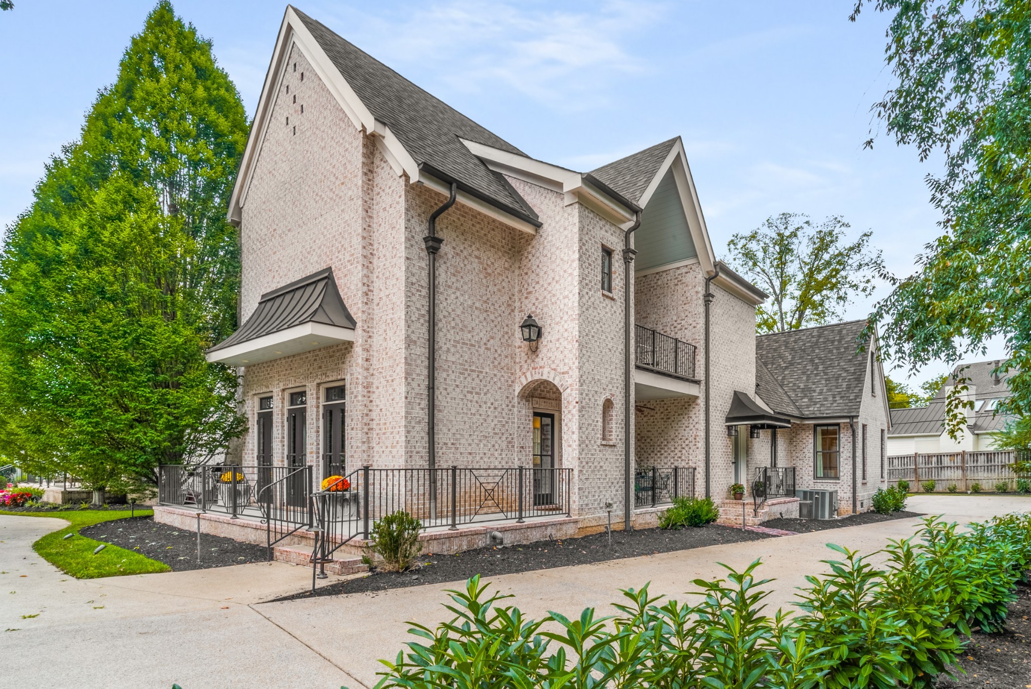 114 Heady Dr