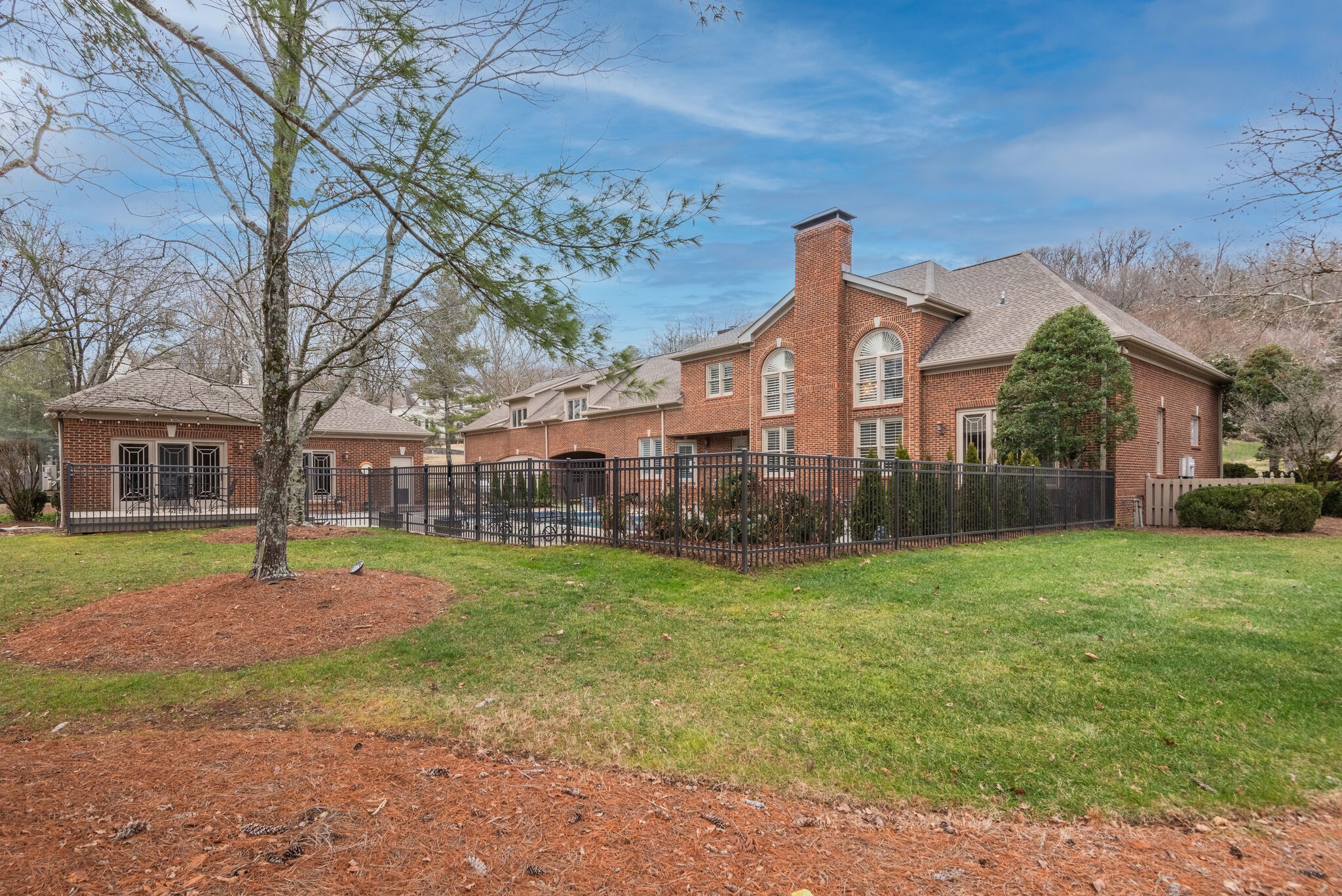 10 Castlewood Ct