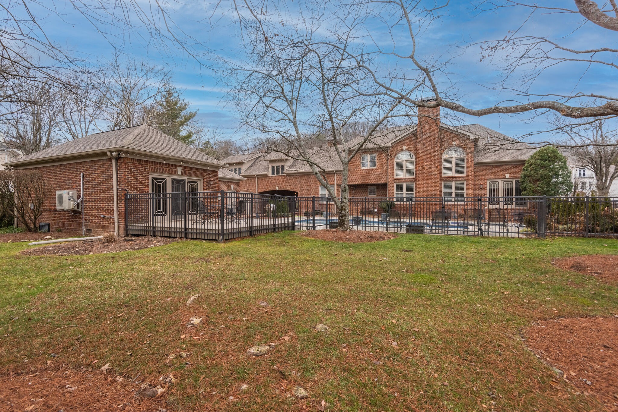 10 Castlewood Ct