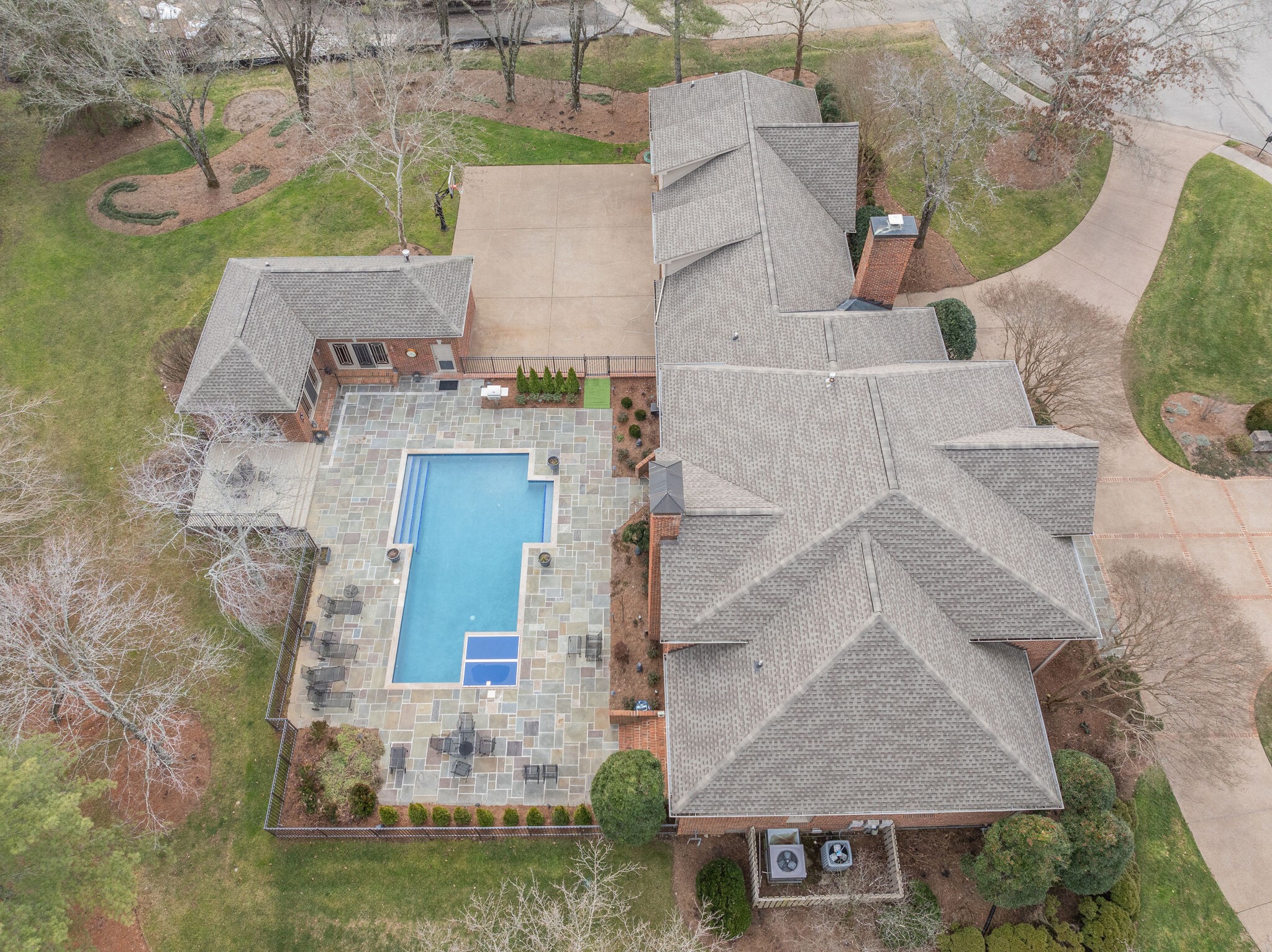 10 Castlewood Ct