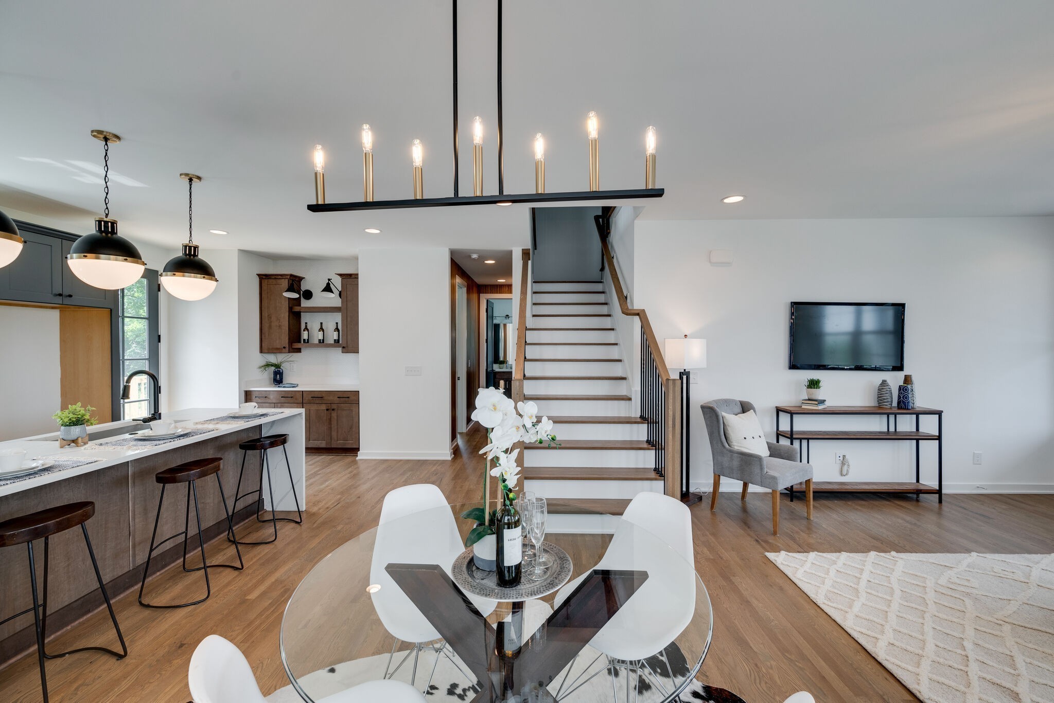 670 Annex Ave Unit: A