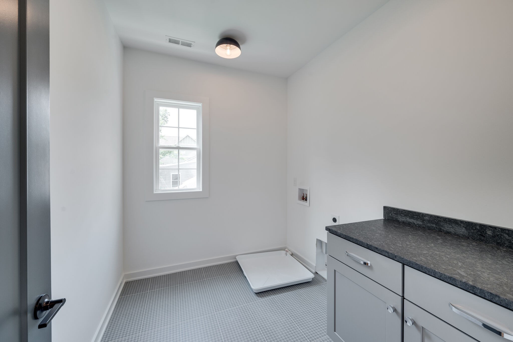 670 Annex Ave Unit: A