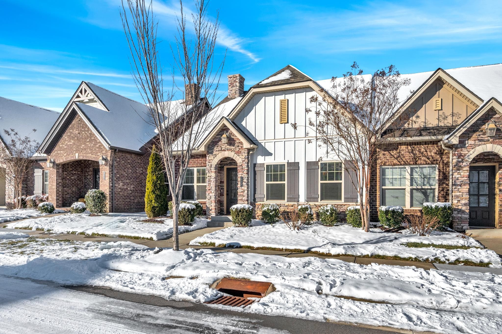 414 Lively Way