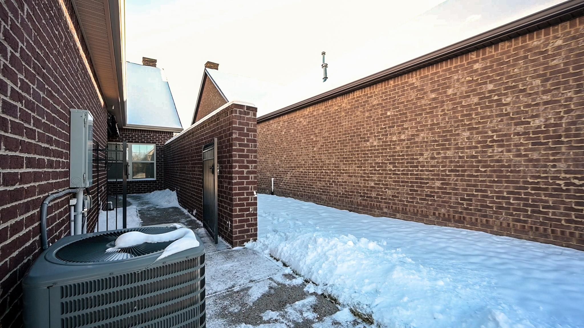 414 Lively Way