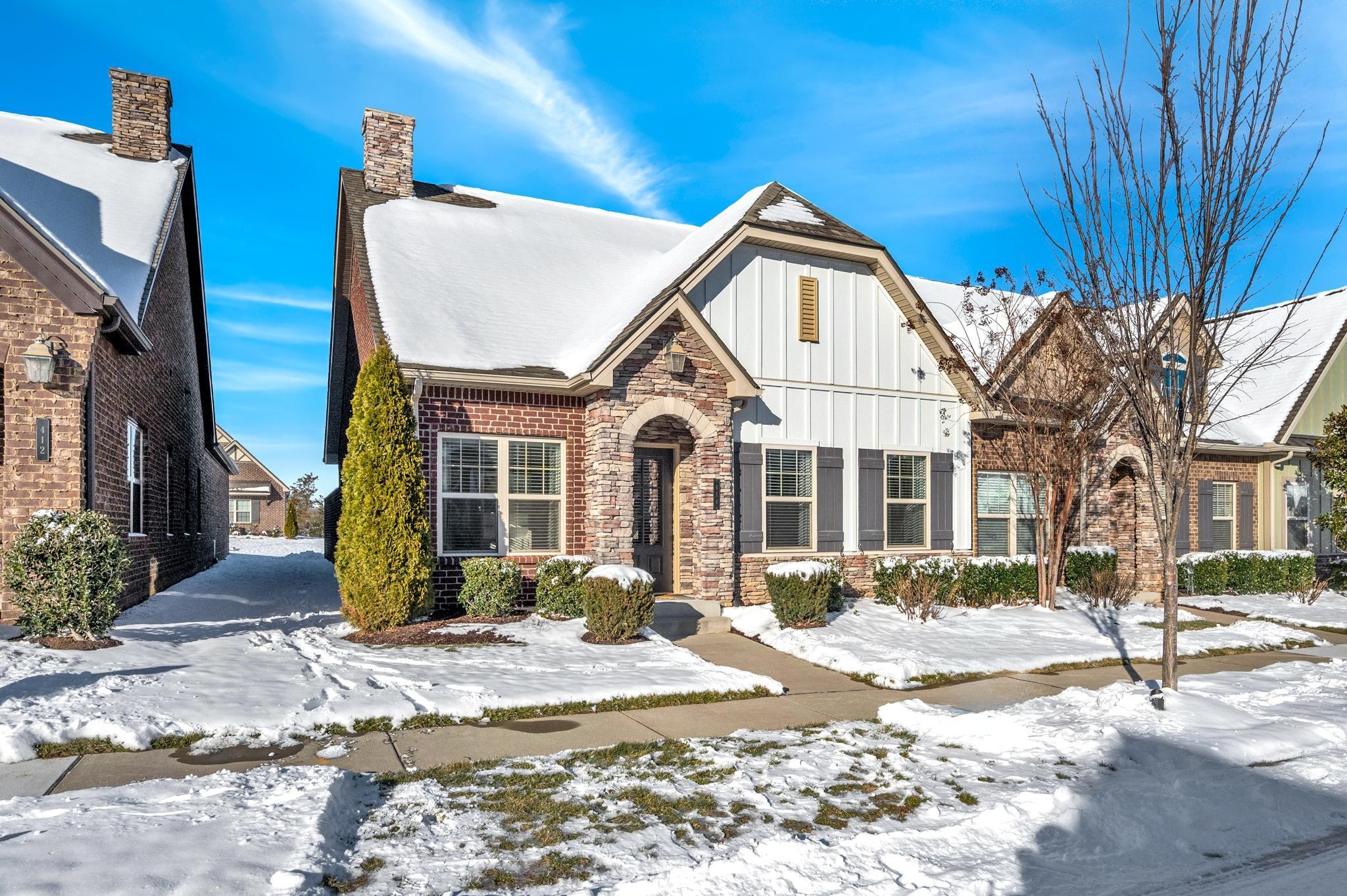 414 Lively Way