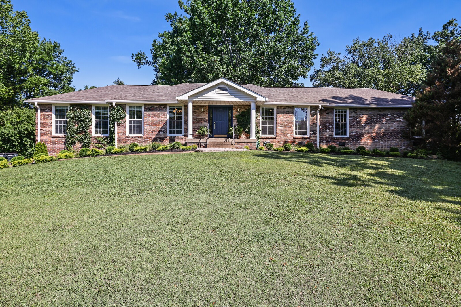 6504 Pennywell Dr