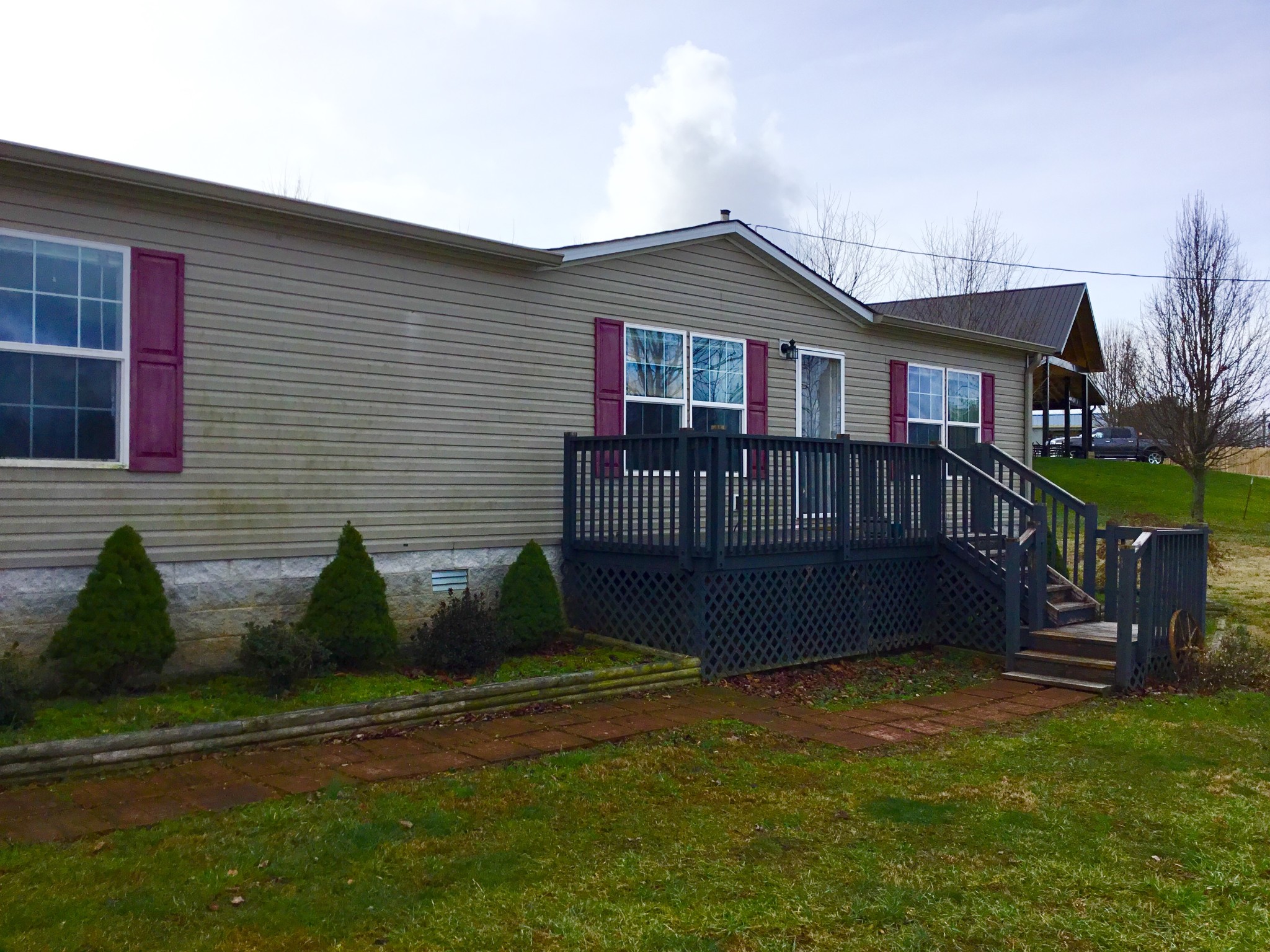 124 Bill White Ln